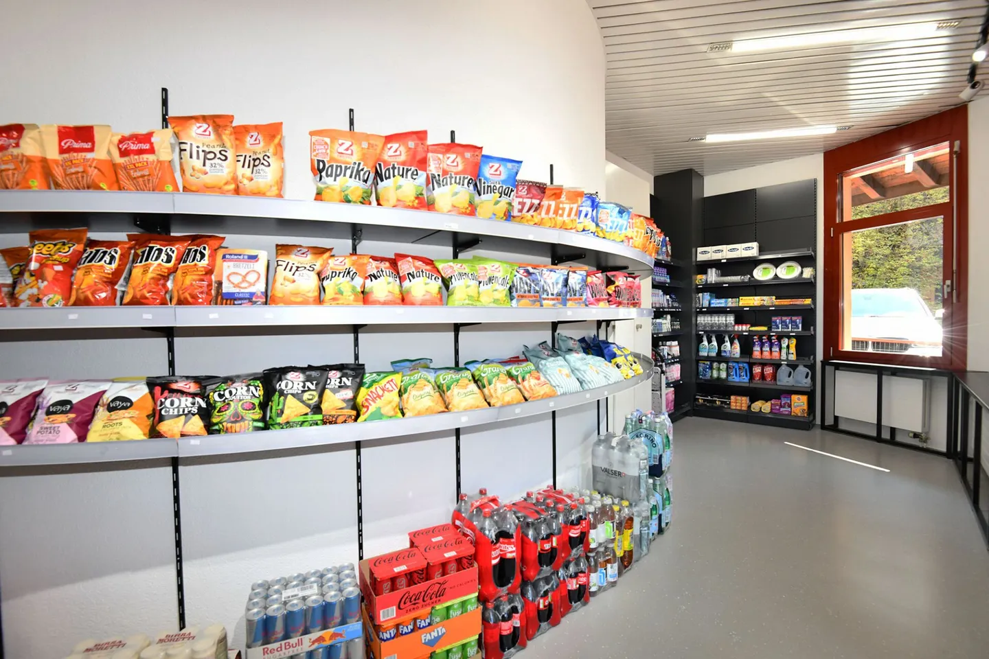 ESPACE COMMERCIAL AU COEUR DE WALLISELLEN - Photo 6 sur 9