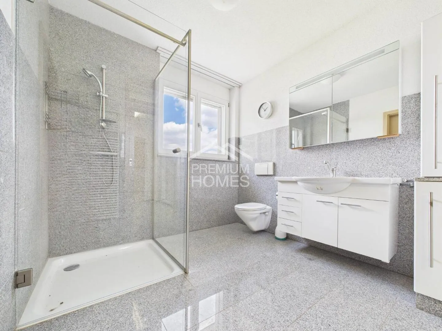 Country House Villa Like from a Picture Book - Photo 6 of 7