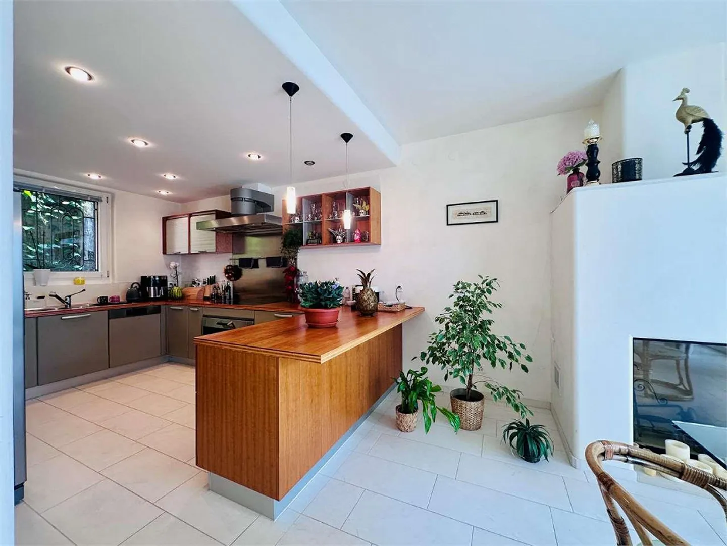 RUVIGLIANA - Duplex 4.5 with magnificent lake view - Photo 4 of 13