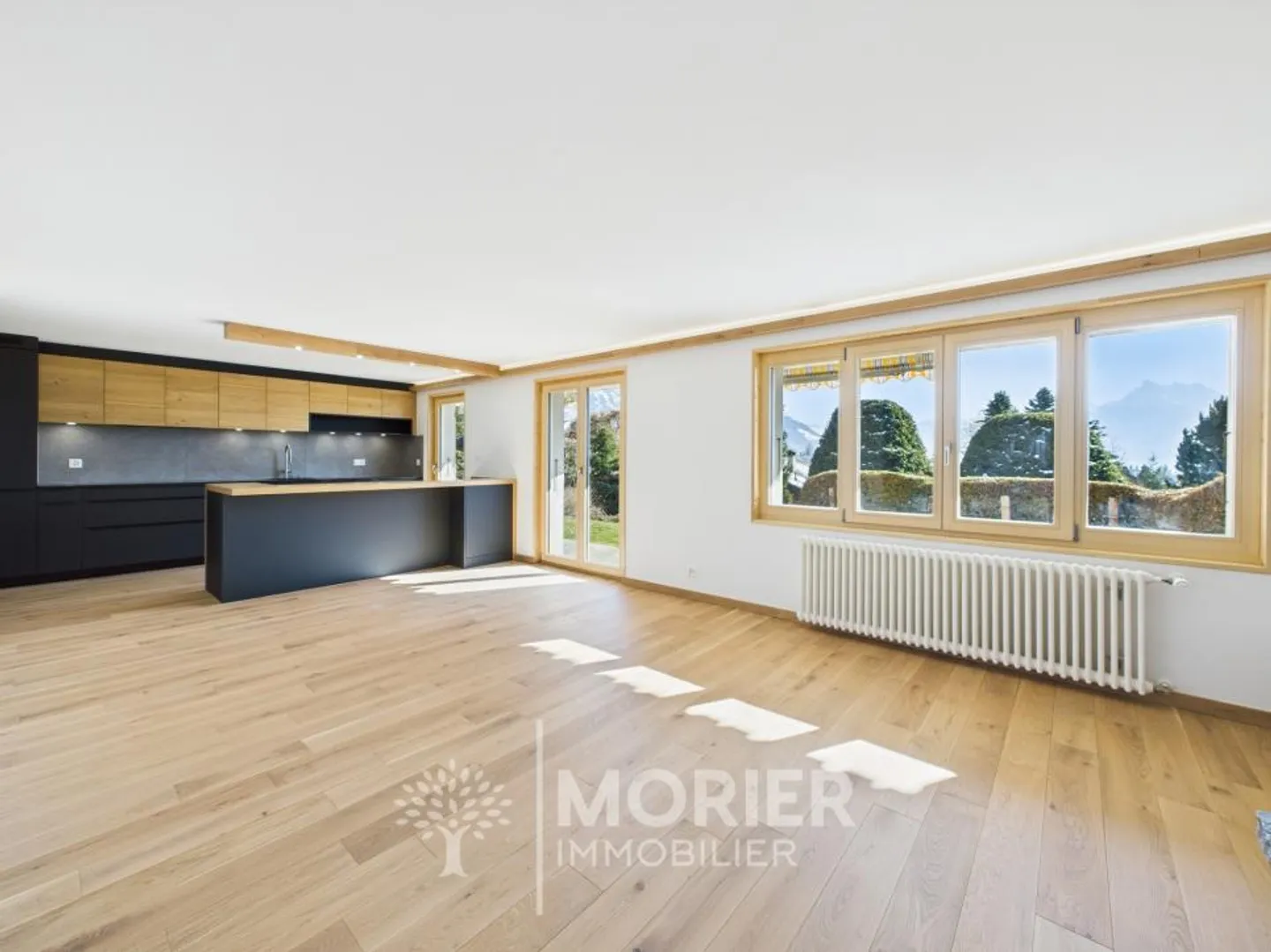 Magnificent completely renovated apartment in Villars - Photo 2 of 9