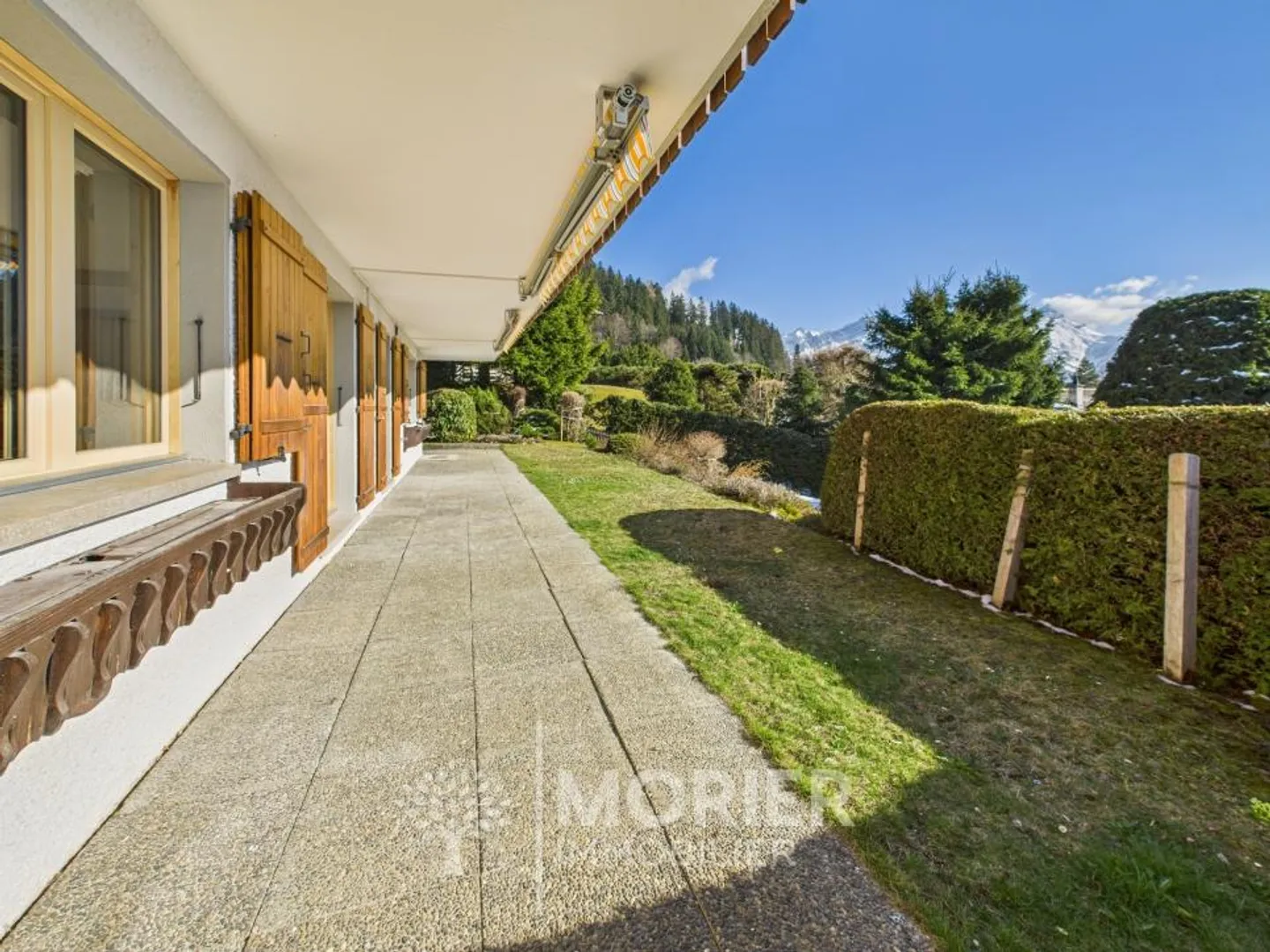 Magnificent completely renovated apartment in Villars - Photo 4 of 9