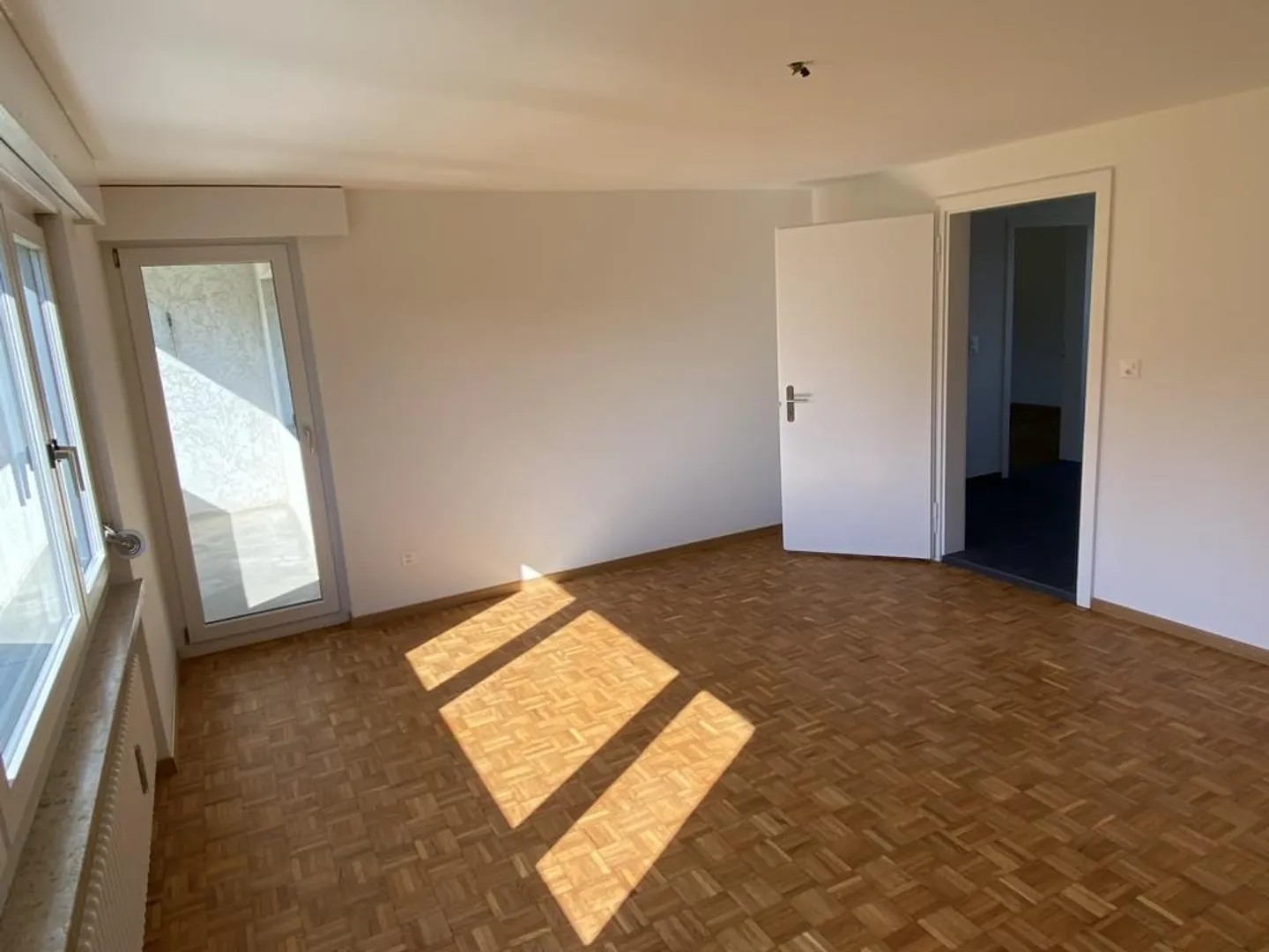 Spacious 4 1/2 room apartment - Photo 7 of 11