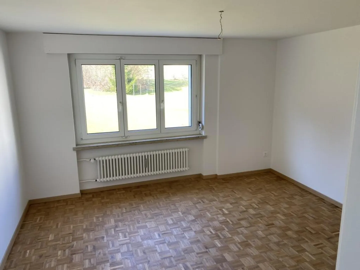 Spacious 4 1/2 room apartment - Photo 8 of 11