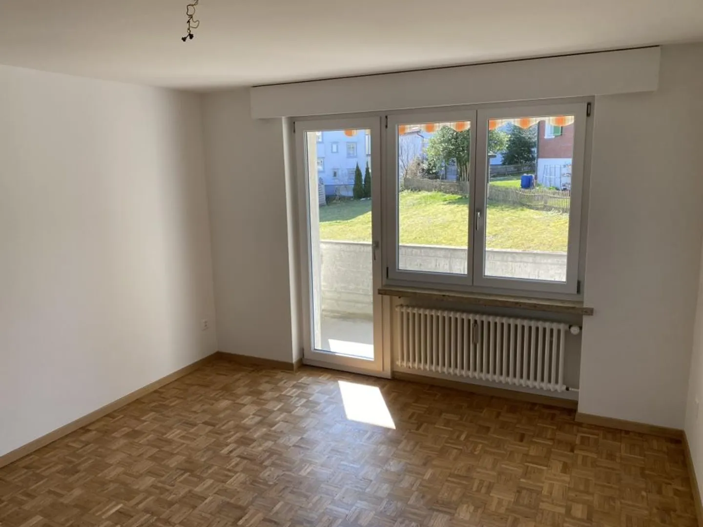 Spacious 4 1/2 room apartment - Photo 10 of 11