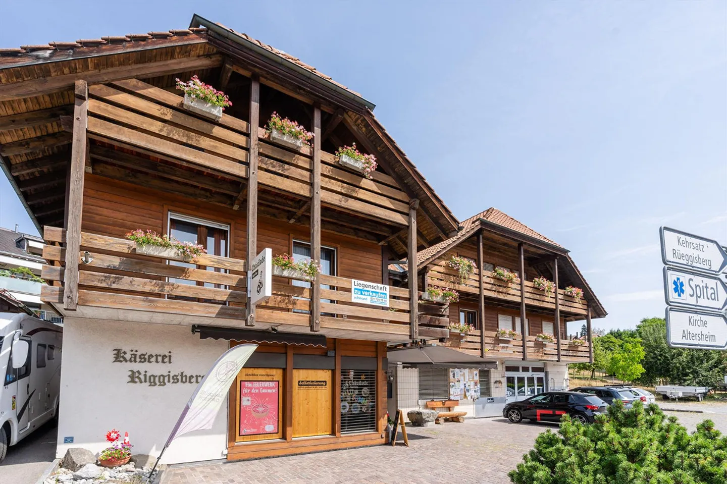 Proprietà residenziale e commerciale con caseificio a Riggisberg - Foto 1 di 13