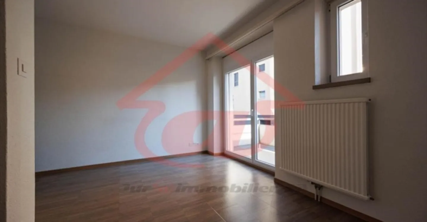 Bureau Lumineux avec Balcon - Photo 1 sur 13