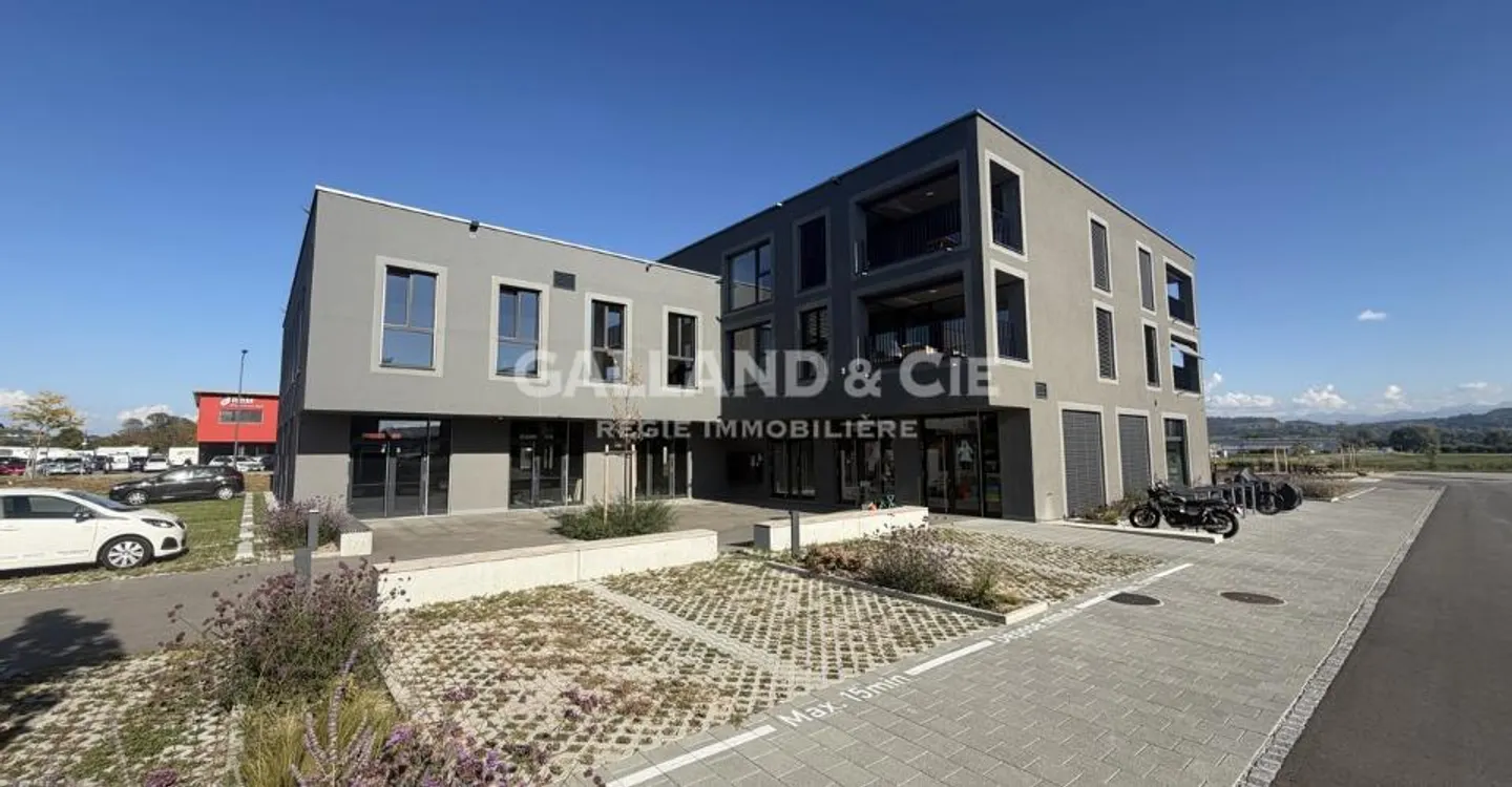IHRE ZUKÜNFTIGE GEWERBEFLÄCHE IN SAINT-AUBIN – 56, 98 ODER 105 M2 - Foto 1 von 7