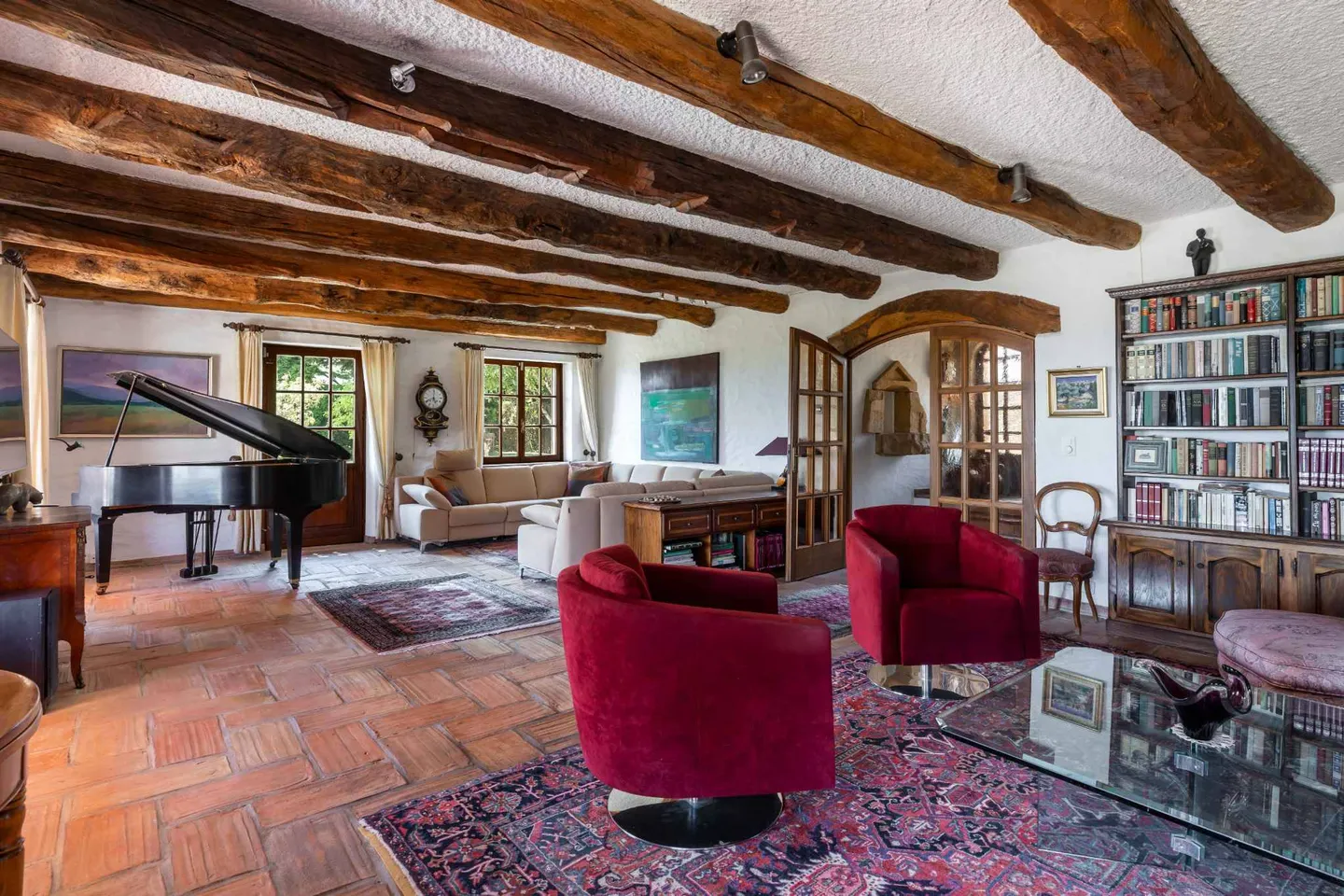 Casa familiare affascinante con giardino - Foto 3 di 8