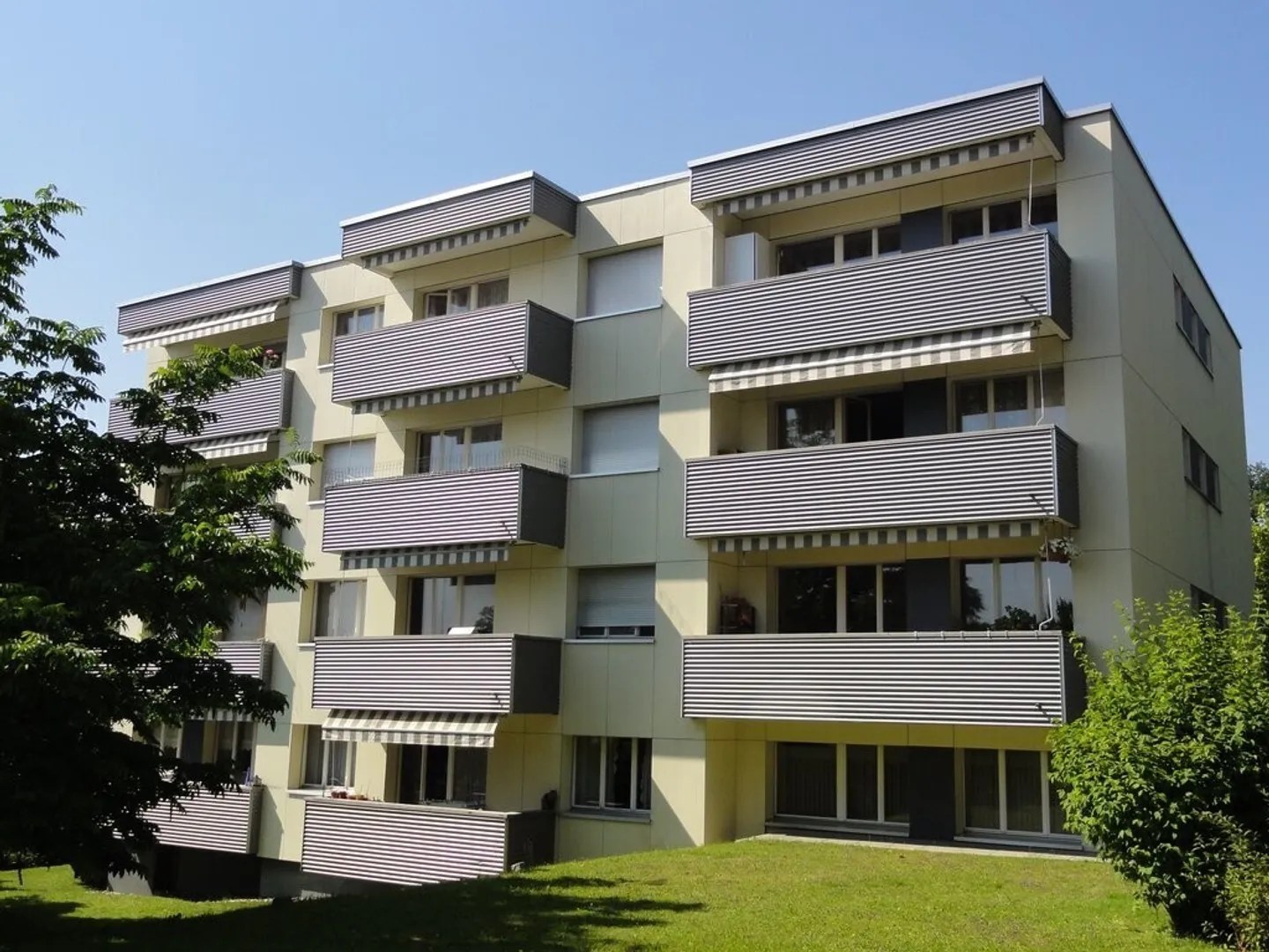 Underground garage in the heights of Lausanne - Photo 1 of 1