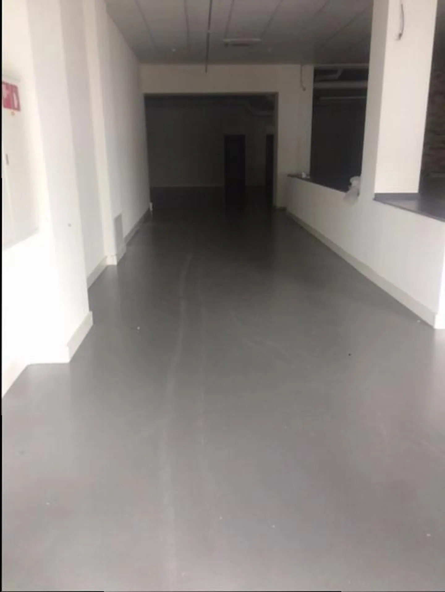 Spazio commerciale spazioso nel cuore di Montreux - Foto 3 di 9