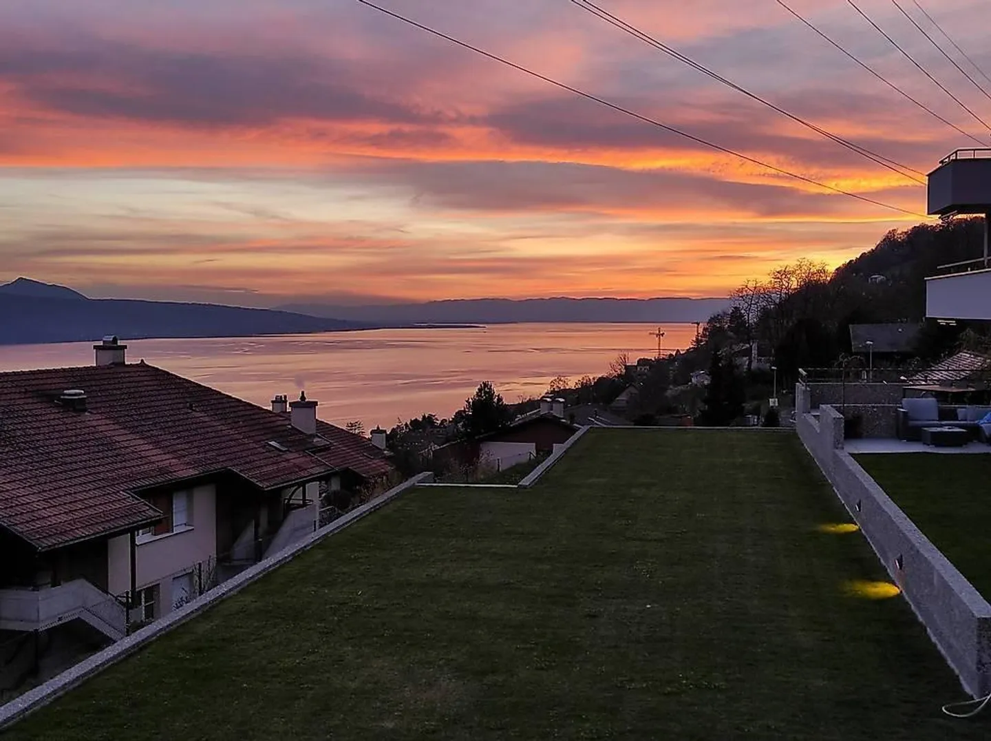 Modern Apartment with Lake View - Photo 1 of 5