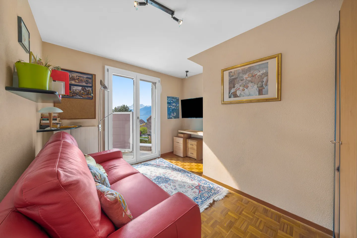 Desirable neighborhood, residential setting and panoramic view of the lake - Photo 7 of 16