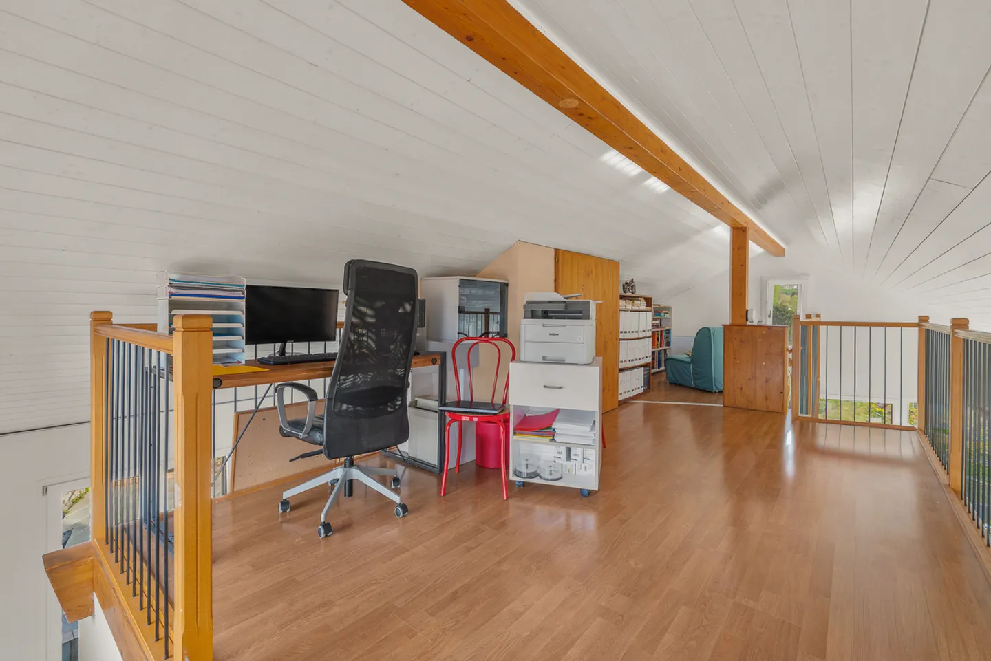 Desirable neighborhood, residential setting and panoramic view of the lake - Photo 9 of 16