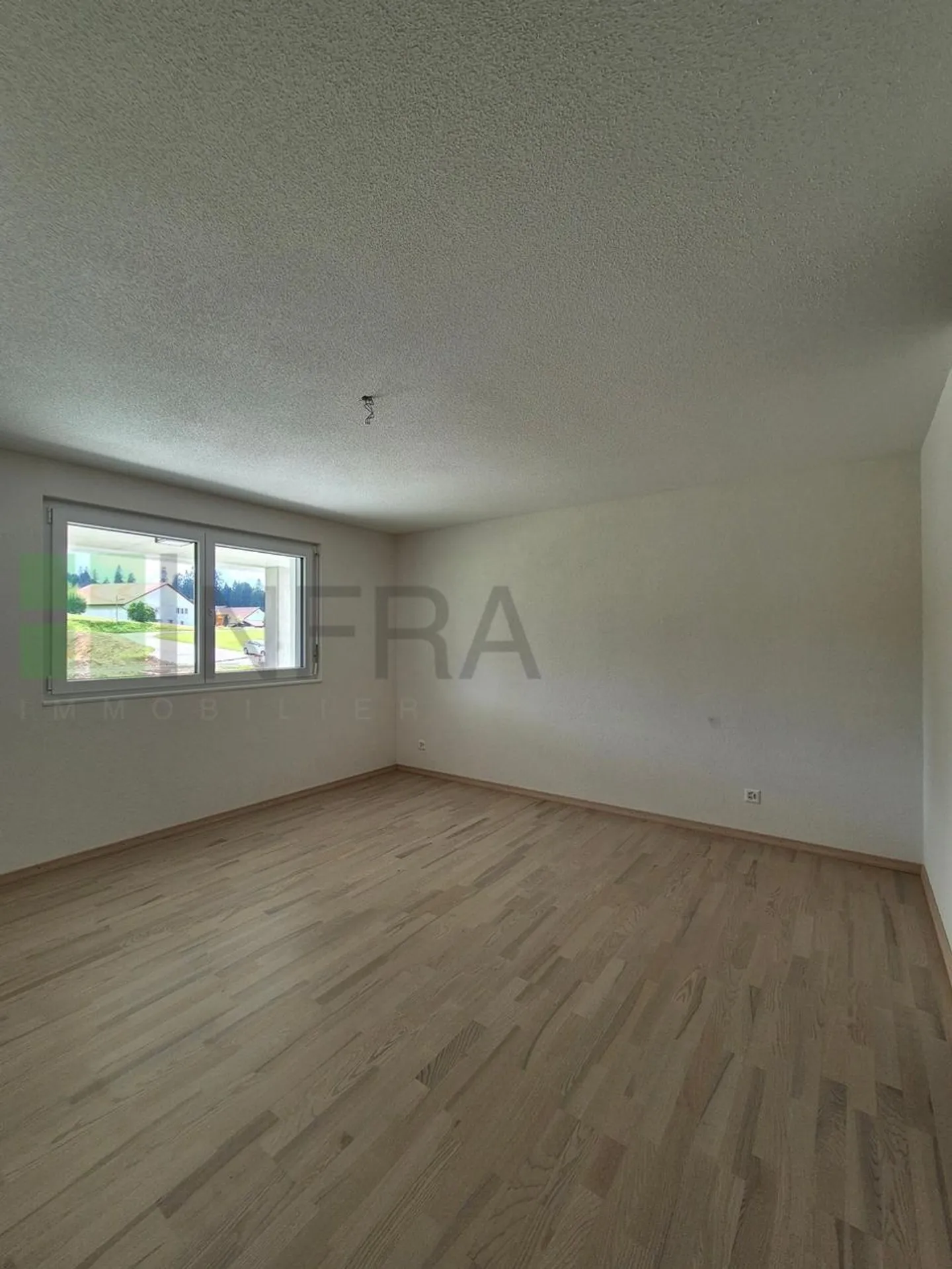 Magnificent and spacious 124 m2 apartment - Photo 5 of 10