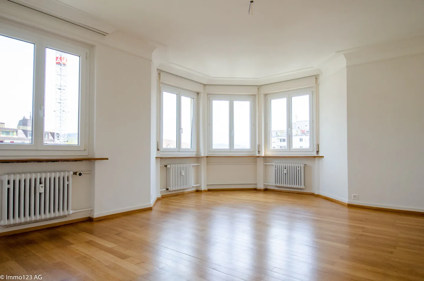 Apartment for rent - Photo 2 of 9