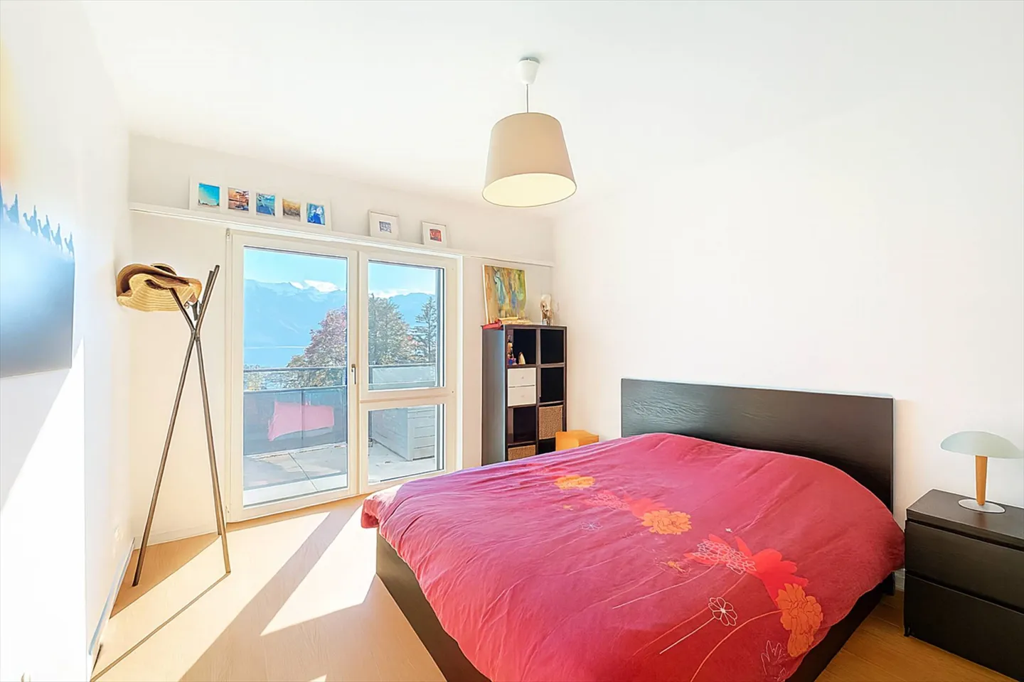 Superbe penthouse avec vue panoramique sur le lac et les montagnes - Photo 10 sur 11