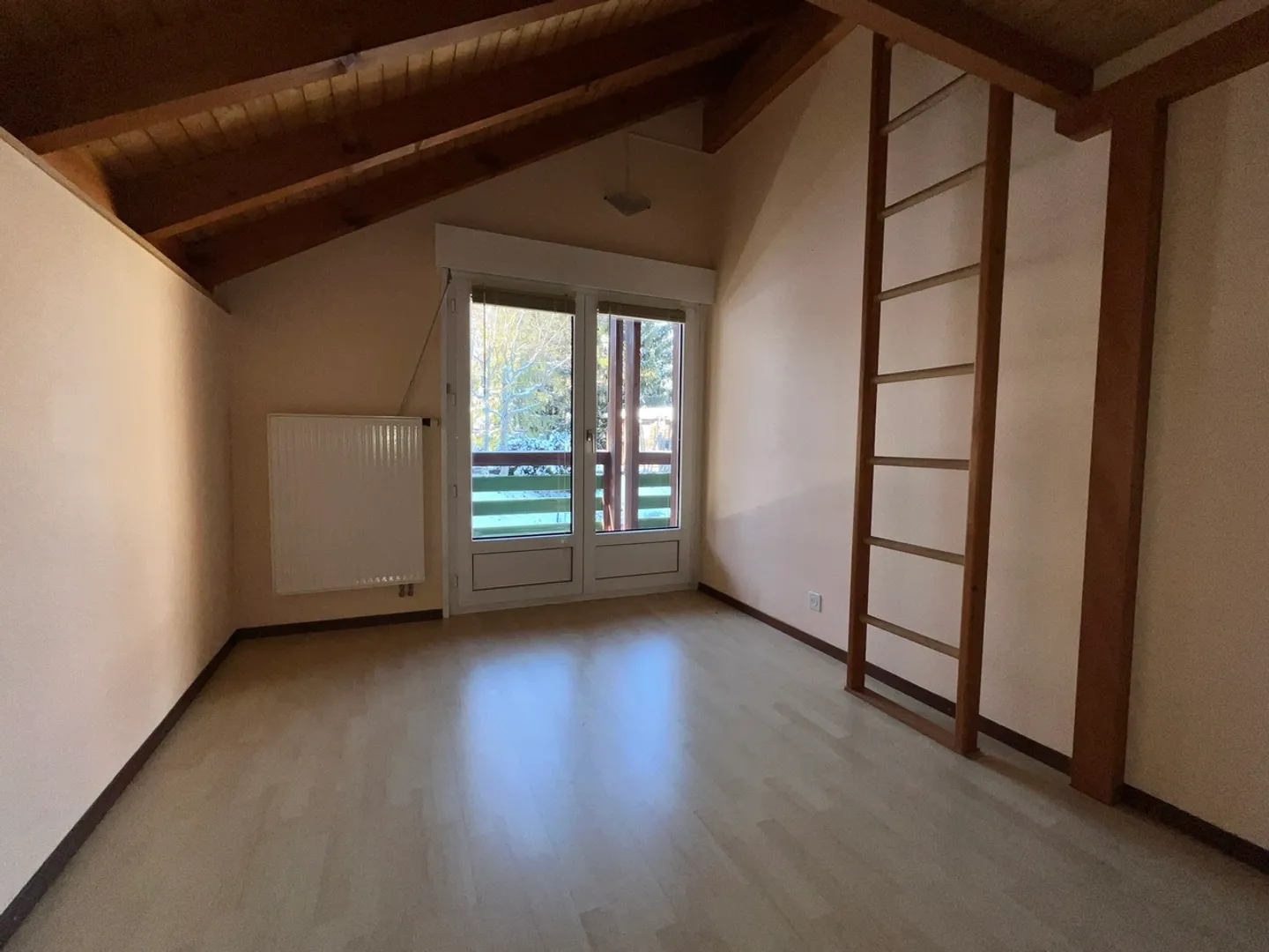 Villa mitoyenne de 4.5 pièces de caractère - Photo 10 sur 14