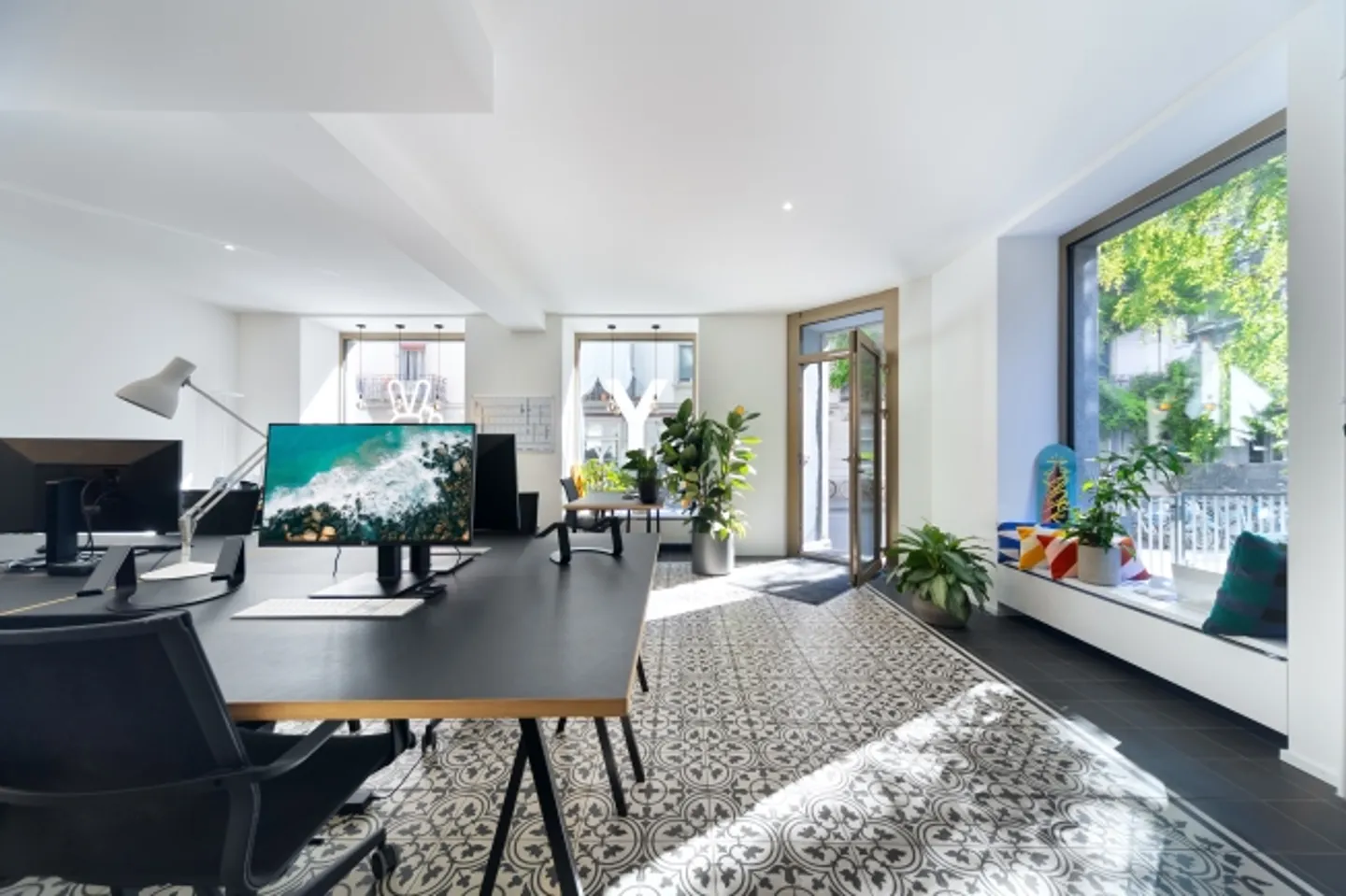 Stylish Retail Space/Office in Zurich District 4 (Zwinglistrasse) - Photo 5 of 8