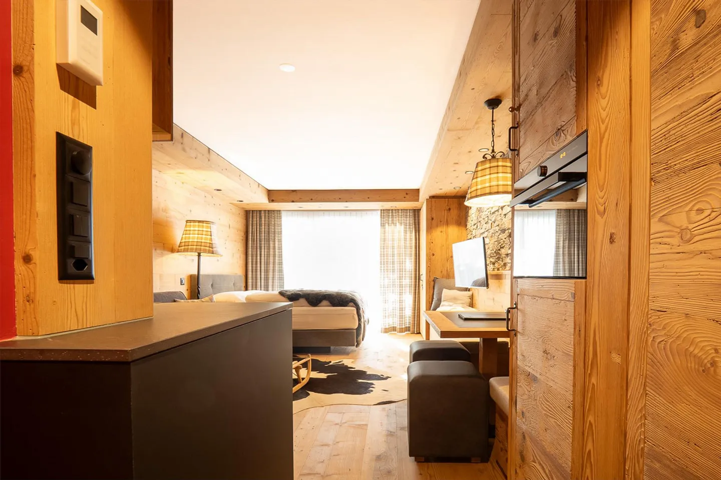 Appartement 1.5 pièces avec charme de chalet - Photo 2 sur 9