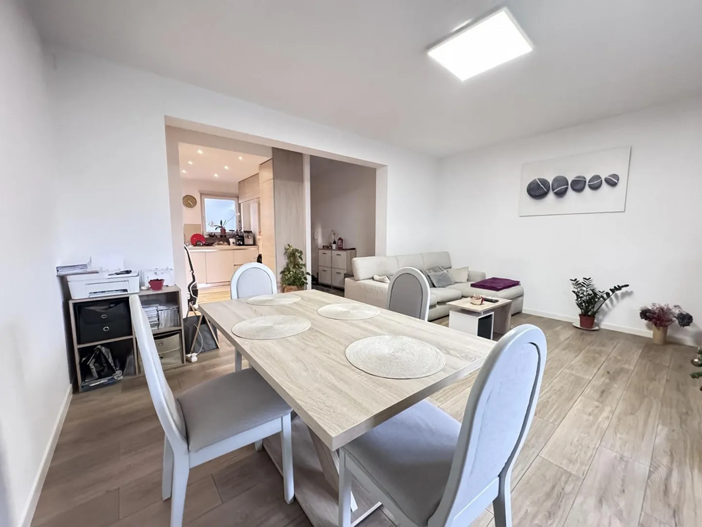 BEAUTIFUL 4.5 LIKE NEW IN LUGANO BREGANZONA - Photo 3 of 10