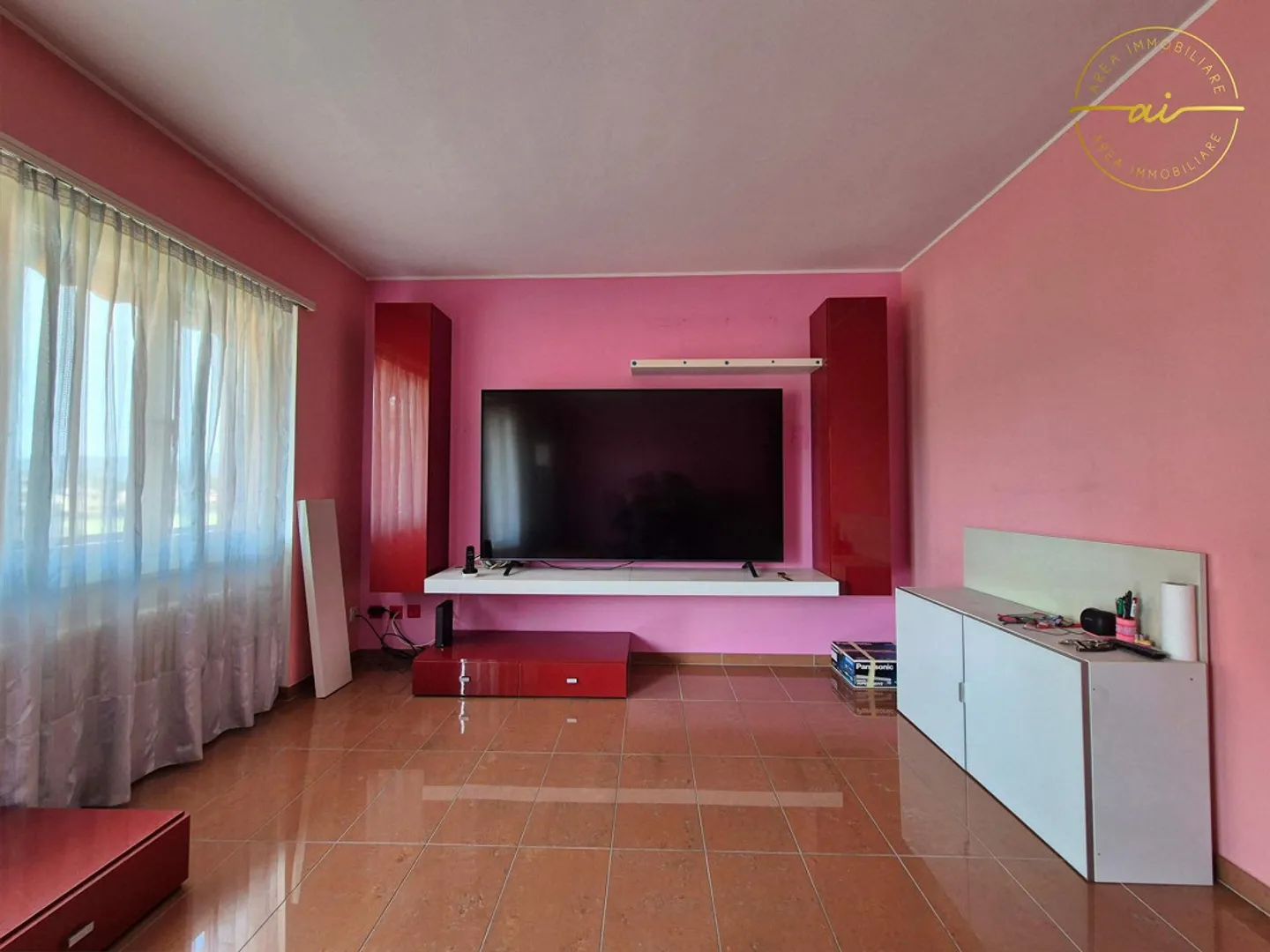 3.5-ZIMMER-WOHNUNG MIT ZWEI BALKONEN UND OFFENEM BLICK - Foto 2 von 9