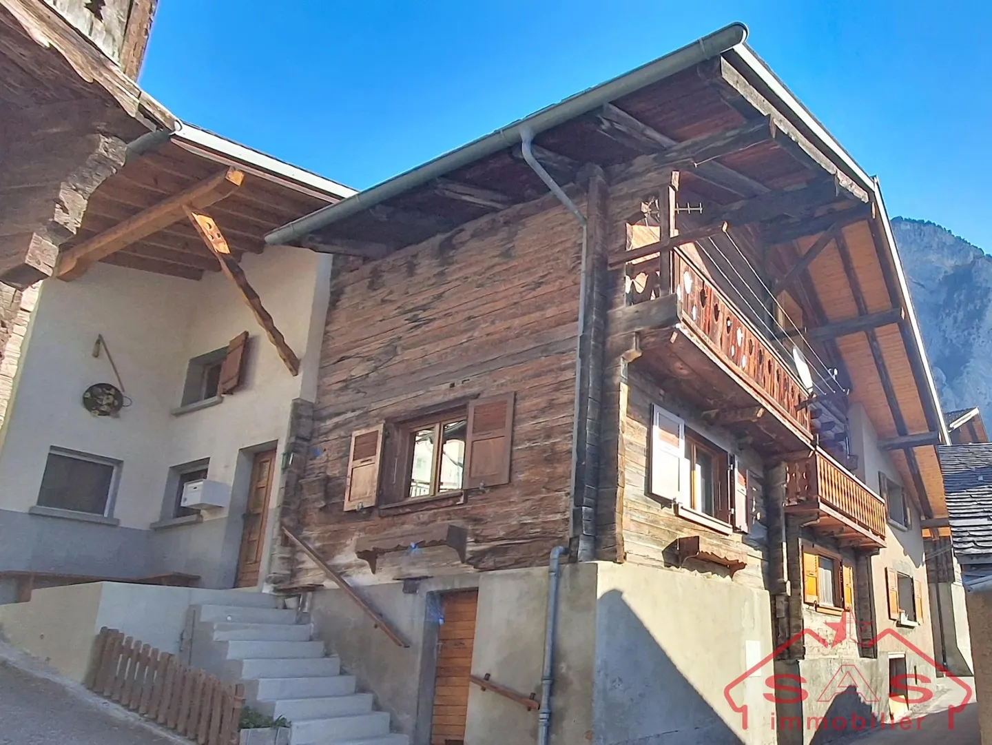 Incantevole Casa di Villaggio a Vens - Foto 1 di 24