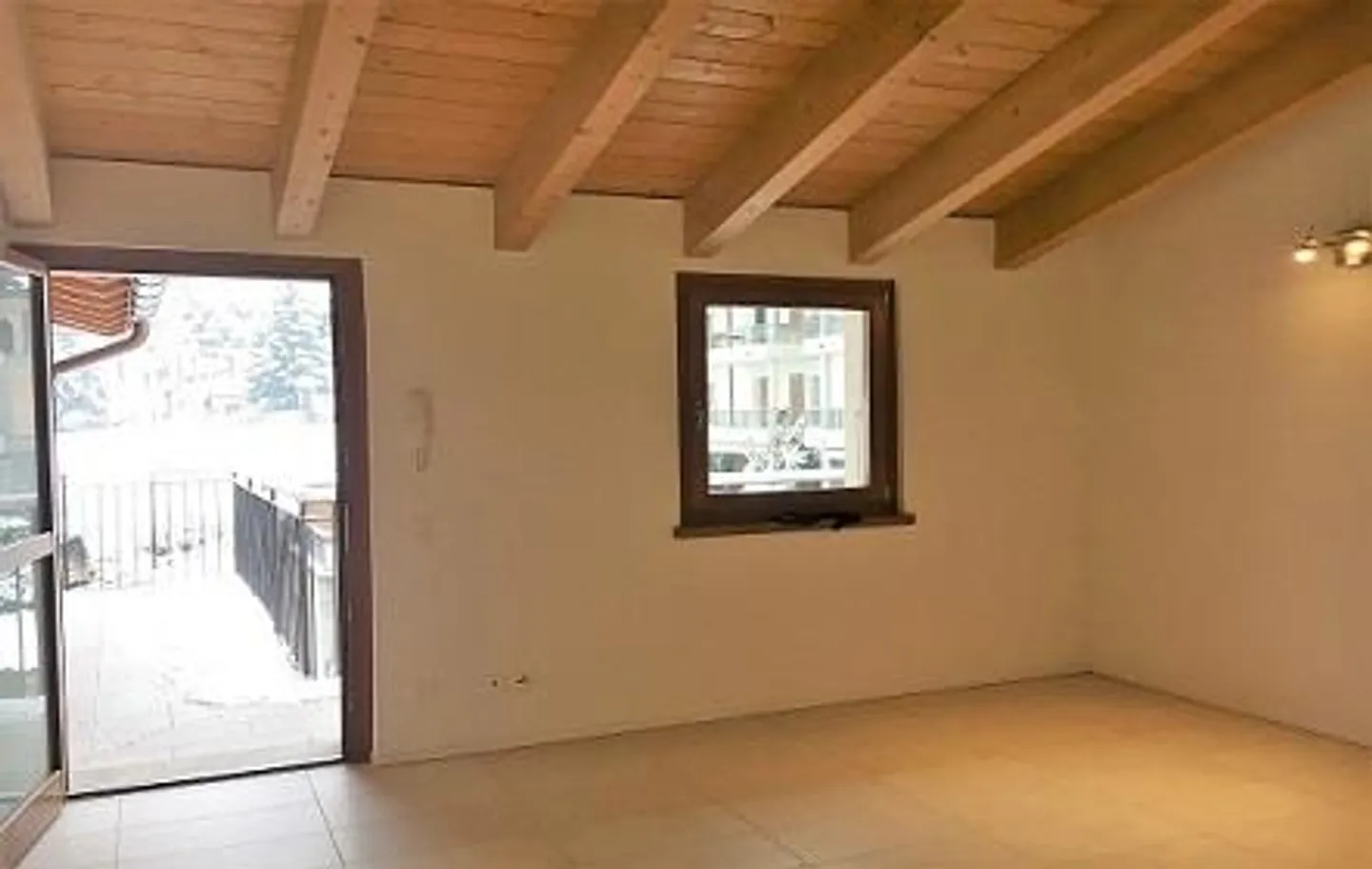 Stabio, very recent and modern attic of 2.5 rooms - Photo 2 of 7