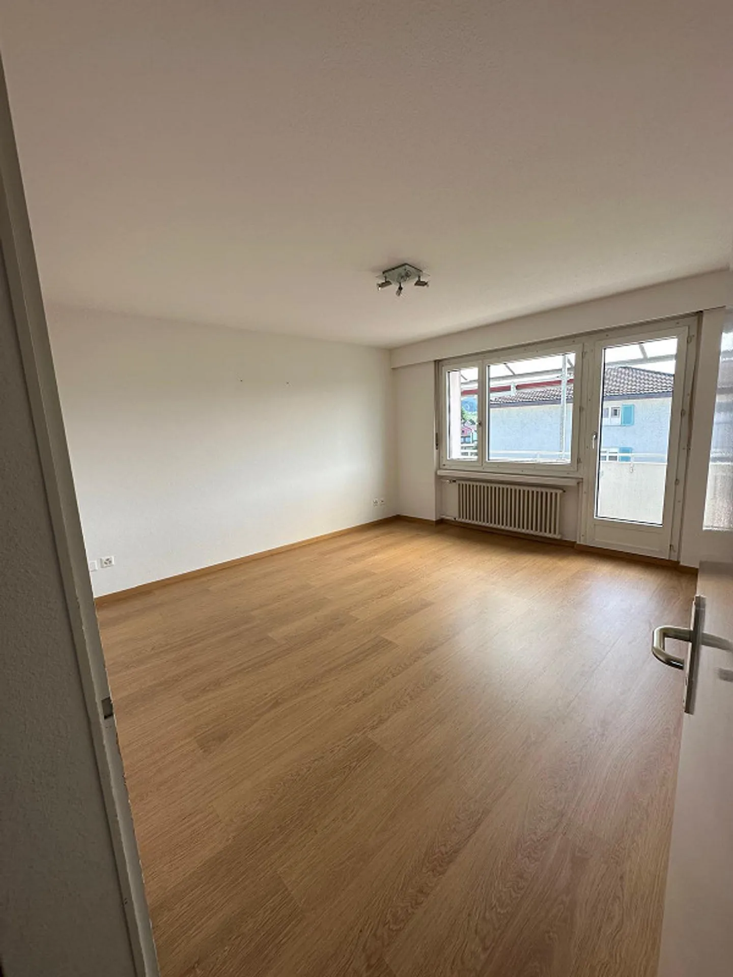 Ottimo appartamento di 4,5 stanze - Foto 6 di 12