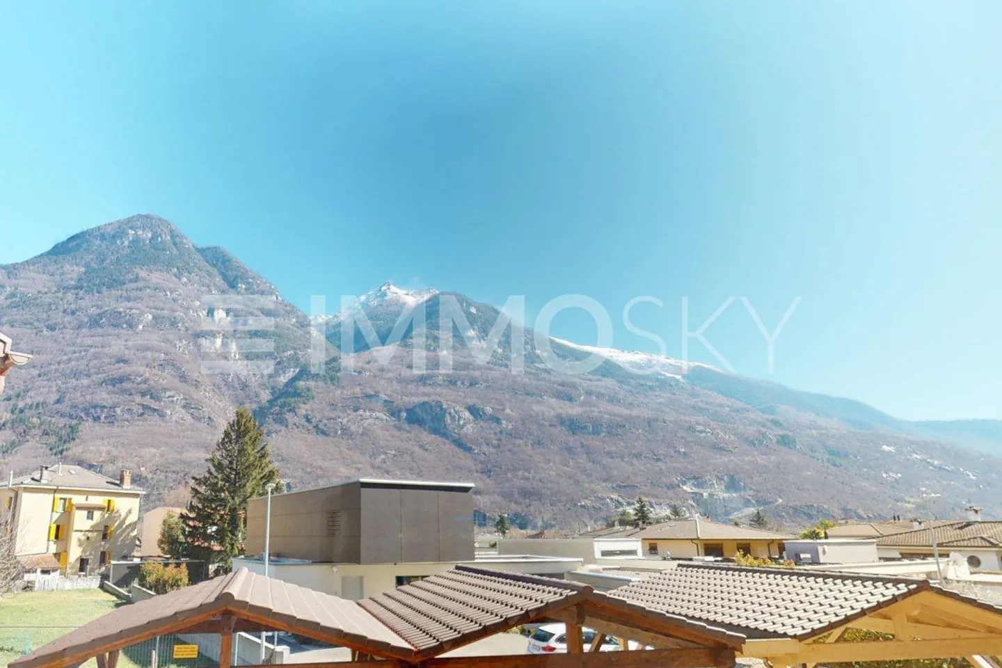 Casa moderna con dettagli unici - Foto 3 di 5