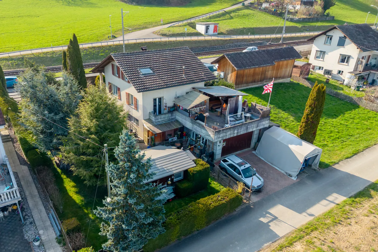 Wohnen mit Herz, Raum und Weitblick - Photo 2 of 13