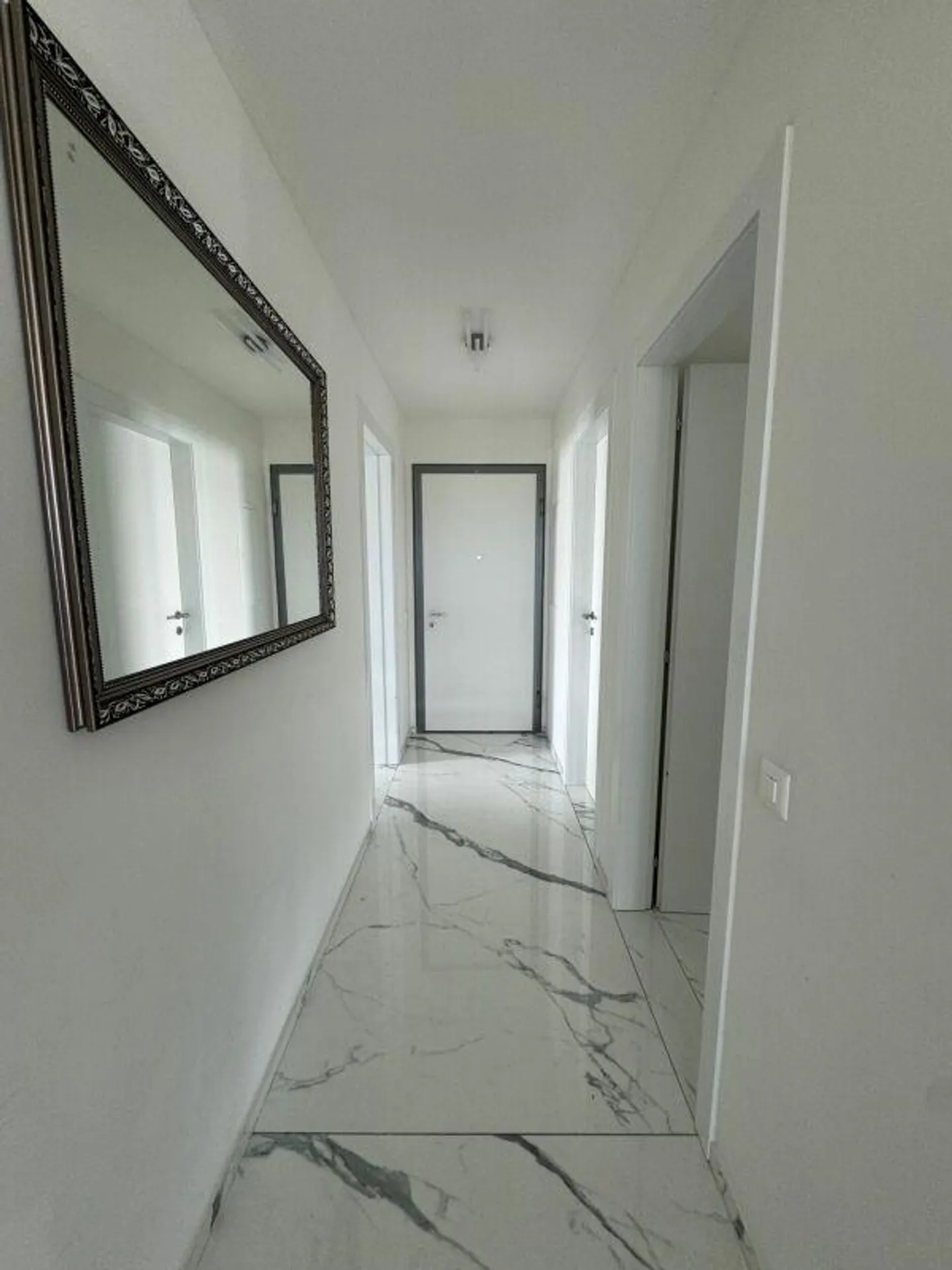 Appartement moderne de 4,5 pièces avec jardin - Photo 5 sur 5