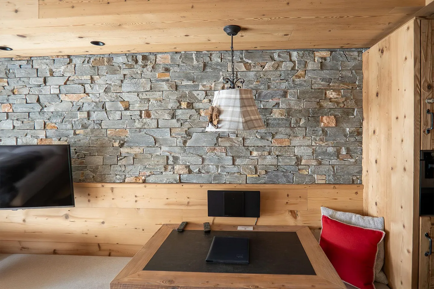 Appartement 1.5 pièces avec charme de chalet - Photo 9 sur 9