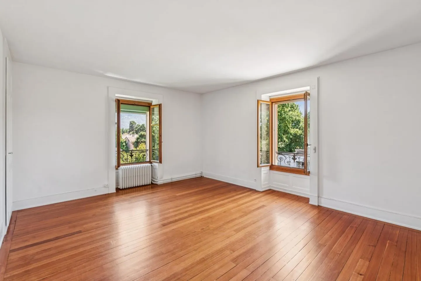 Attico con carattere e terrazza panoramica in un palazzo - Foto 2 di 7