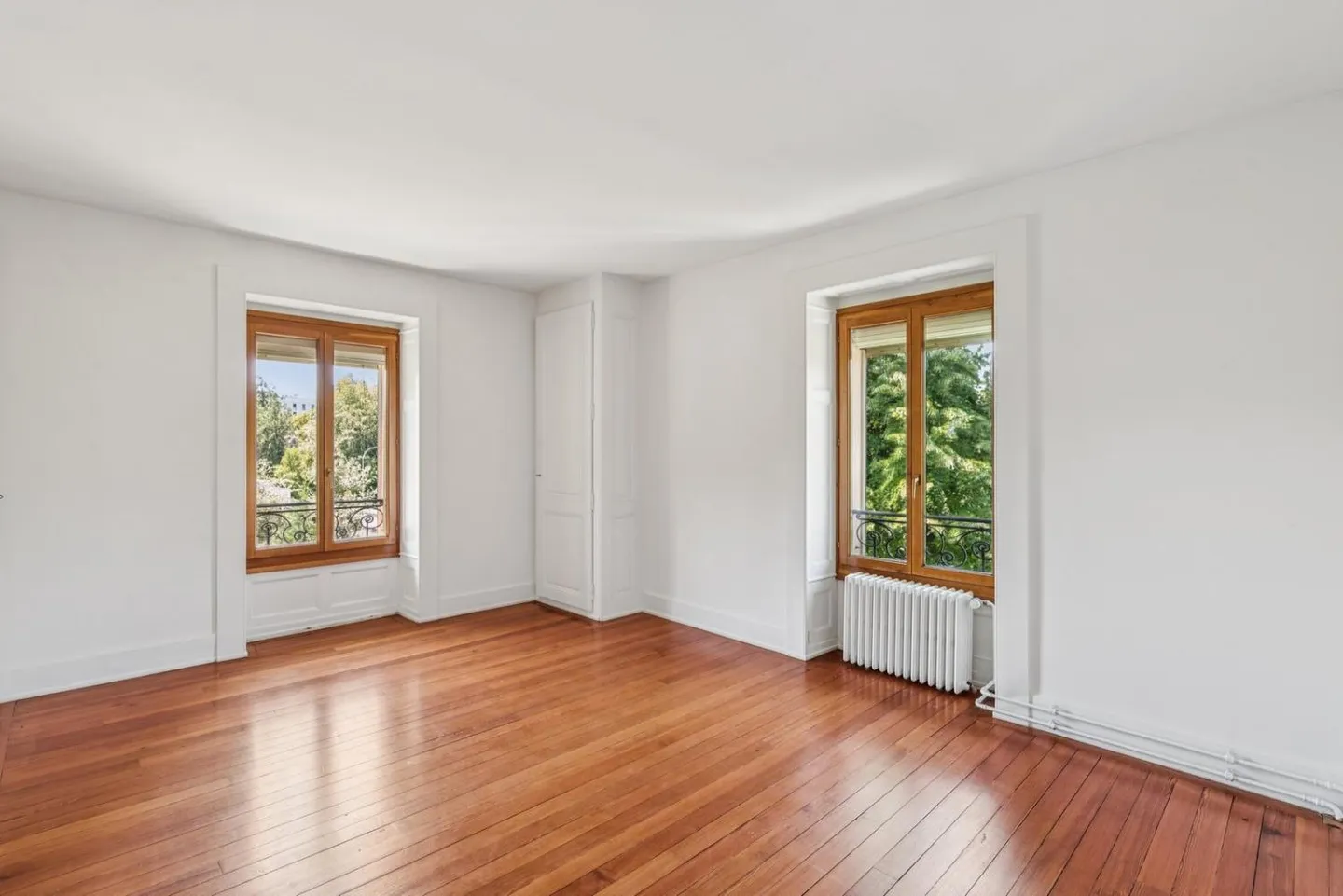 Attico con carattere e terrazza panoramica in un palazzo - Foto 3 di 7