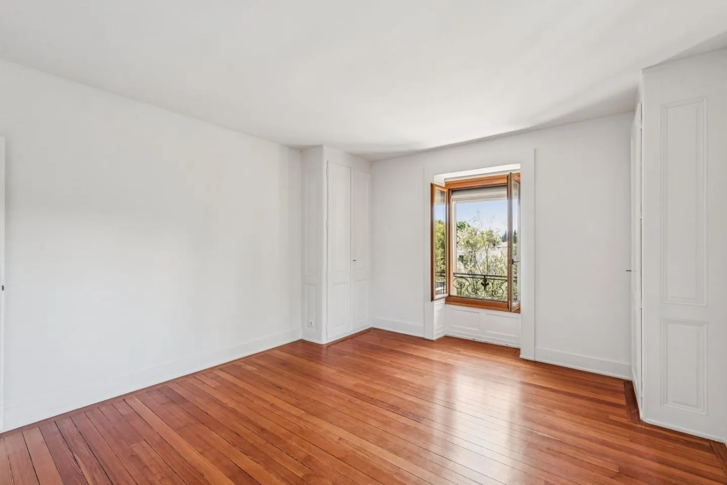 Attico con carattere e terrazza panoramica in un palazzo - Foto 5 di 7
