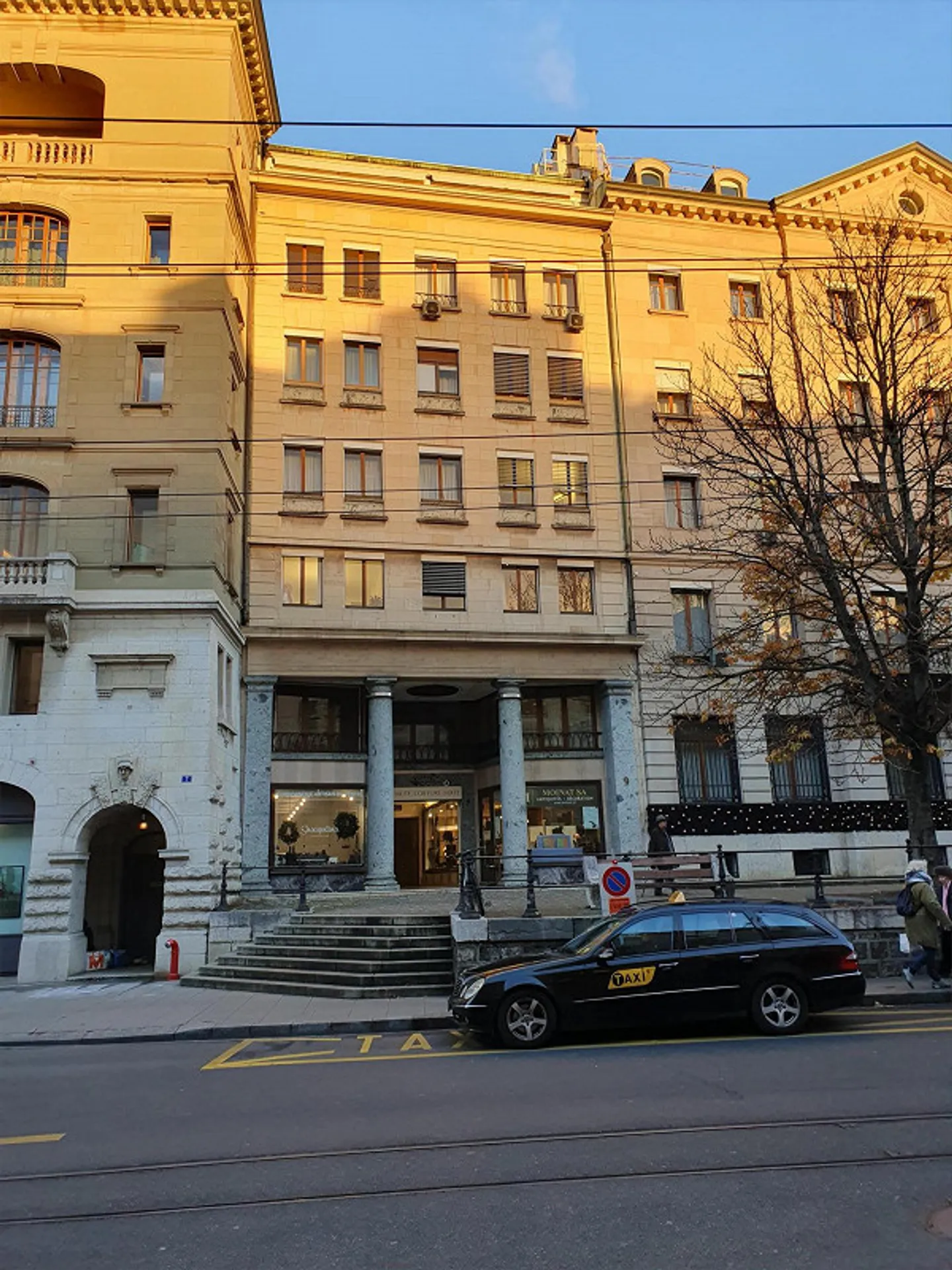 Salon de coiffure à louer temporairement - Photo 1 sur 3