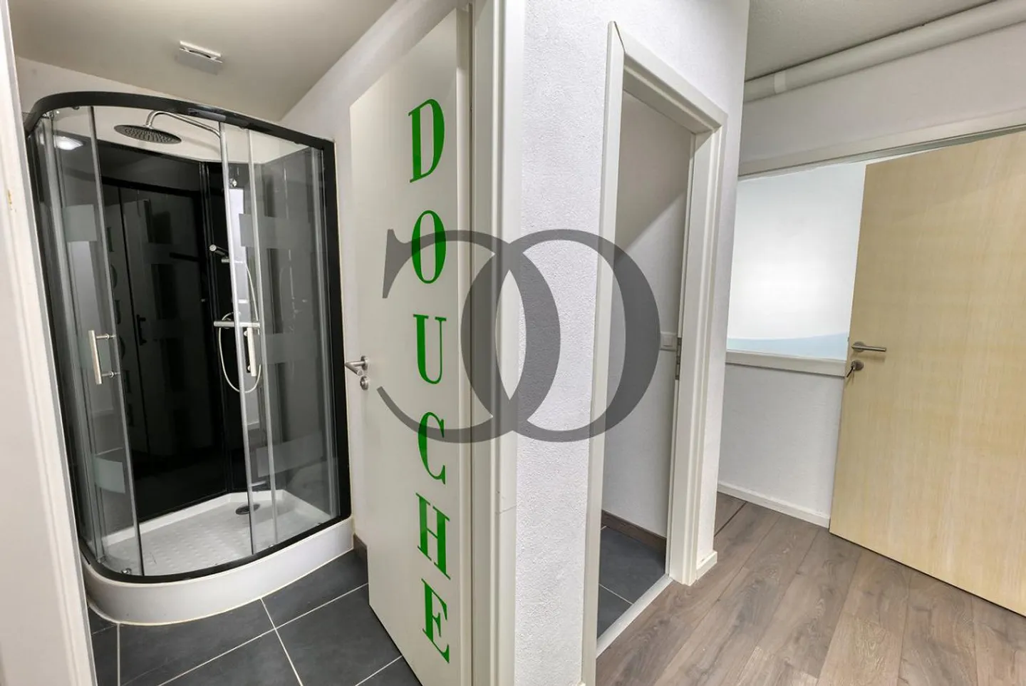 Craft surface for rent in Châtel-St-Denis - Photo 7 of 14