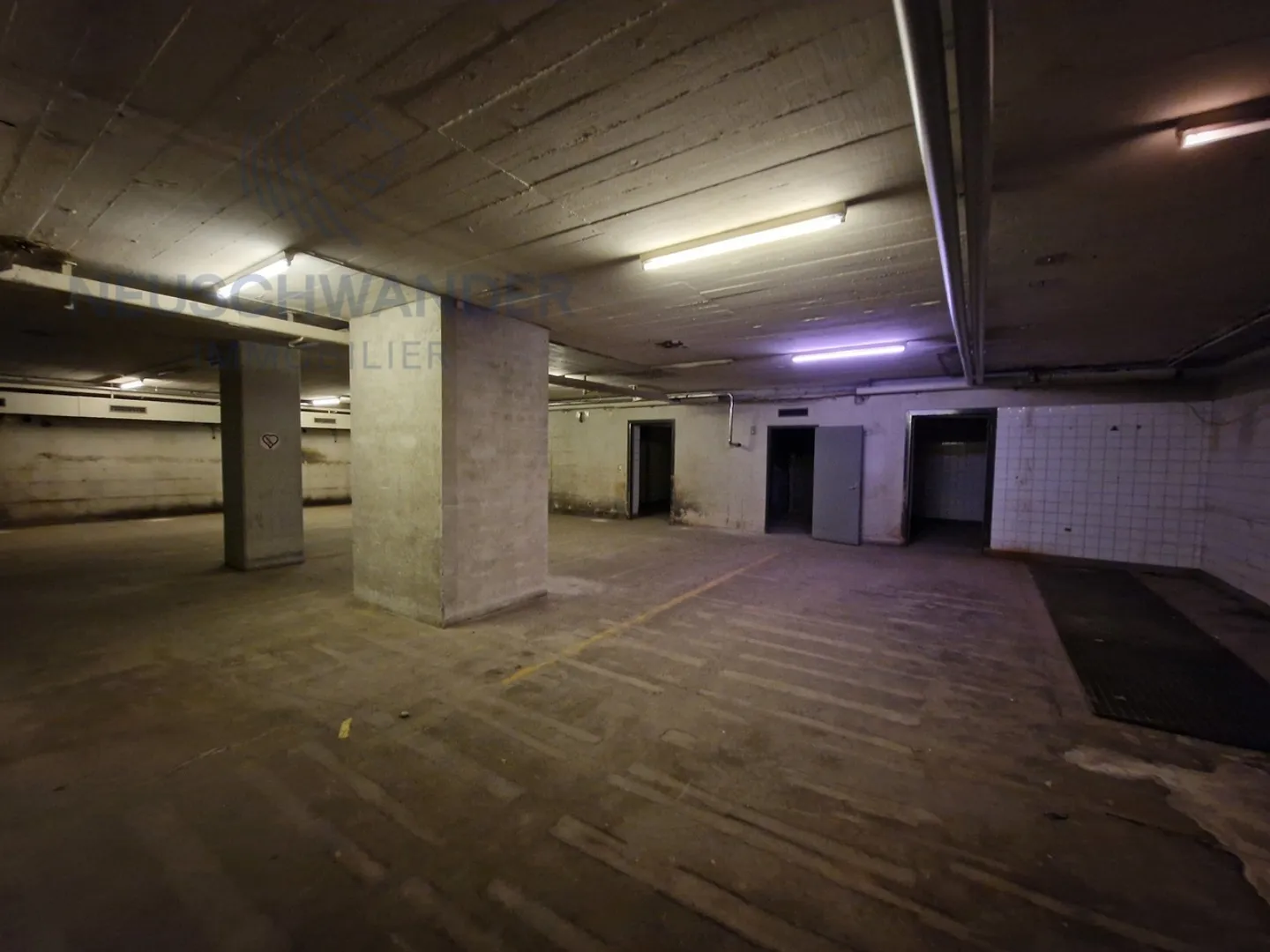 High-potential building in the heart of the city and 19 parking spaces - Photo 6 of 9