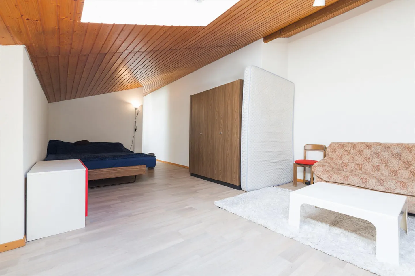 Cozy 1.5-room apartment for rent! - Photo 2 of 7