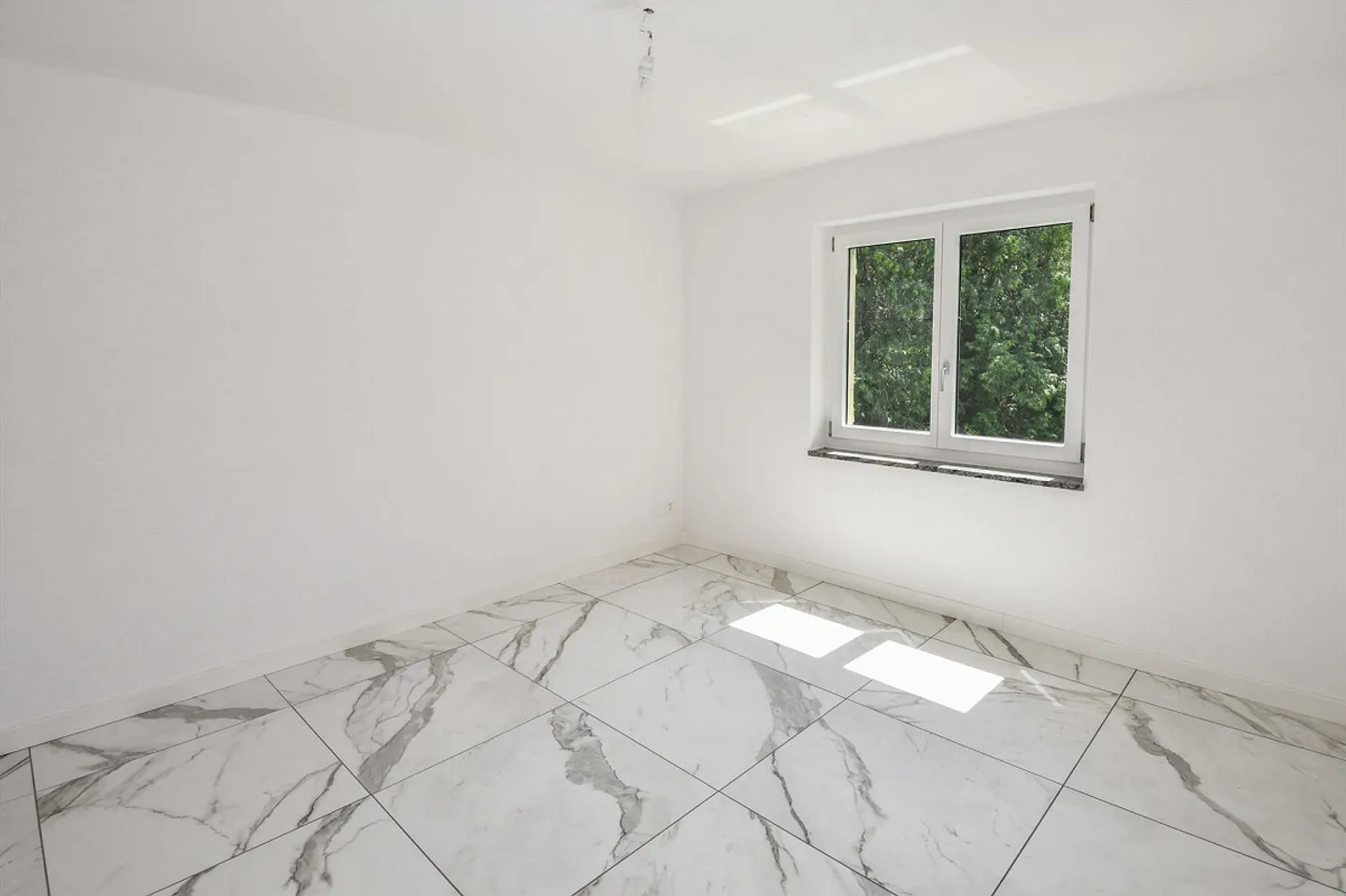 Apartment Close to the Center in Kreuzlingen - Photo 3 of 8