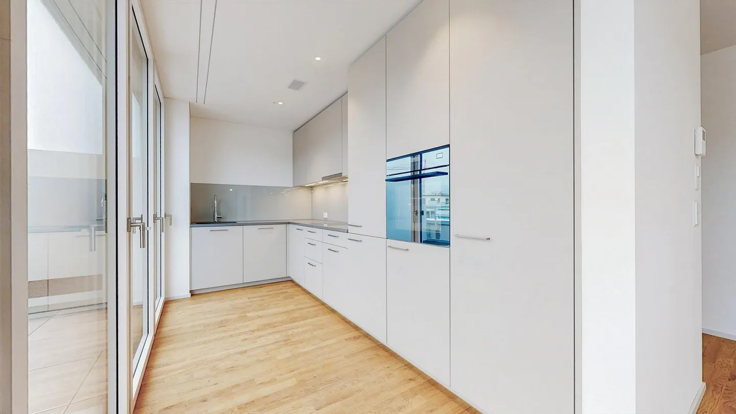 Prima occupazione dal 1° luglio 2026, attico di 3,5 stanze su 100m² - Foto 3 di 5