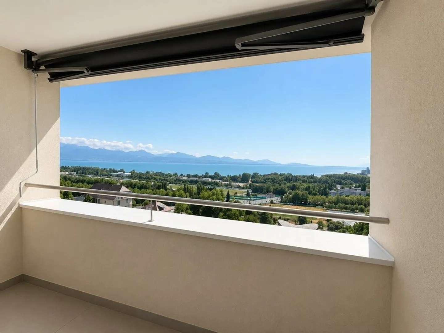 Appartement Charmant avec Vue sur le Lac - Photo 3 sur 6