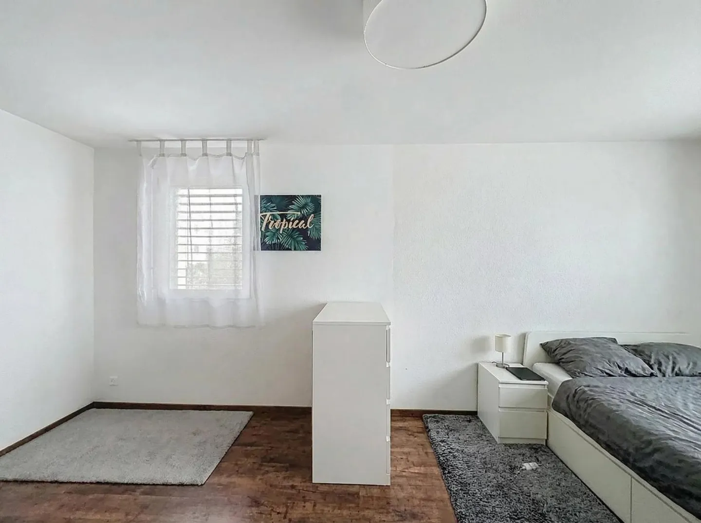 Spacious Family Apartment - Photo 7 of 13