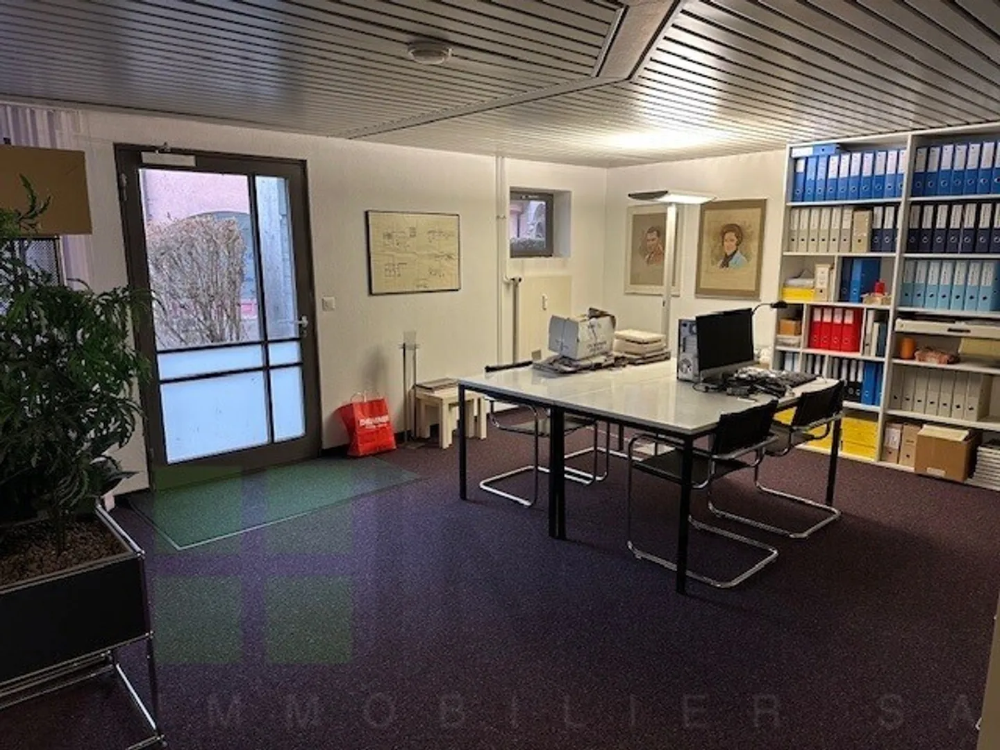 Spazio commerciale al piano terra di 71 m² - Foto 1 di 6