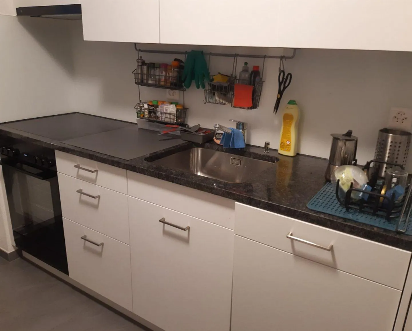 2-room apartment in Zurich-Höngg, furnished, temporary. CHF1800/m - Photo 2 of 5