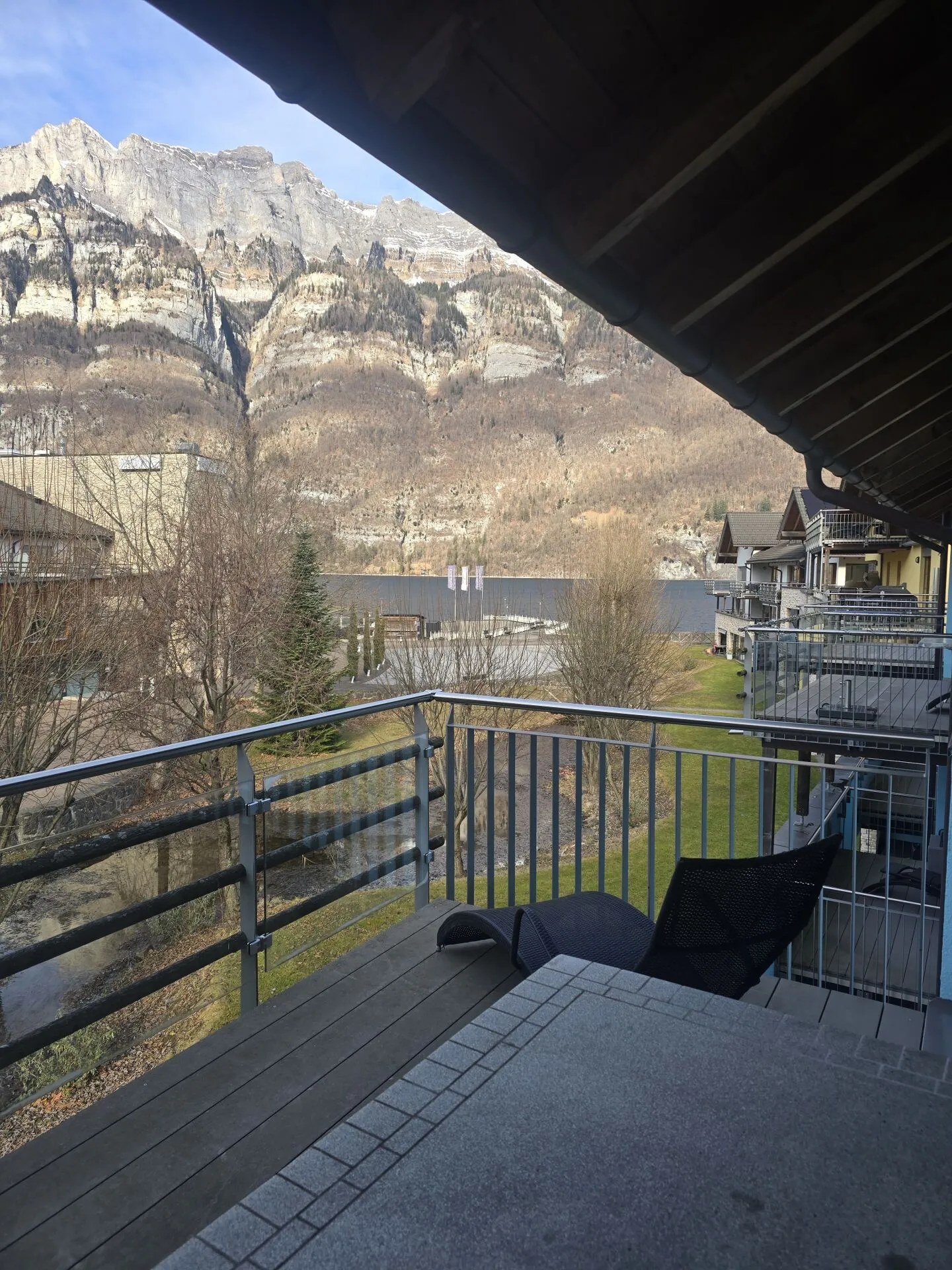 Appartement unique directement au bord du lac Walensee - Photo 1 sur 16