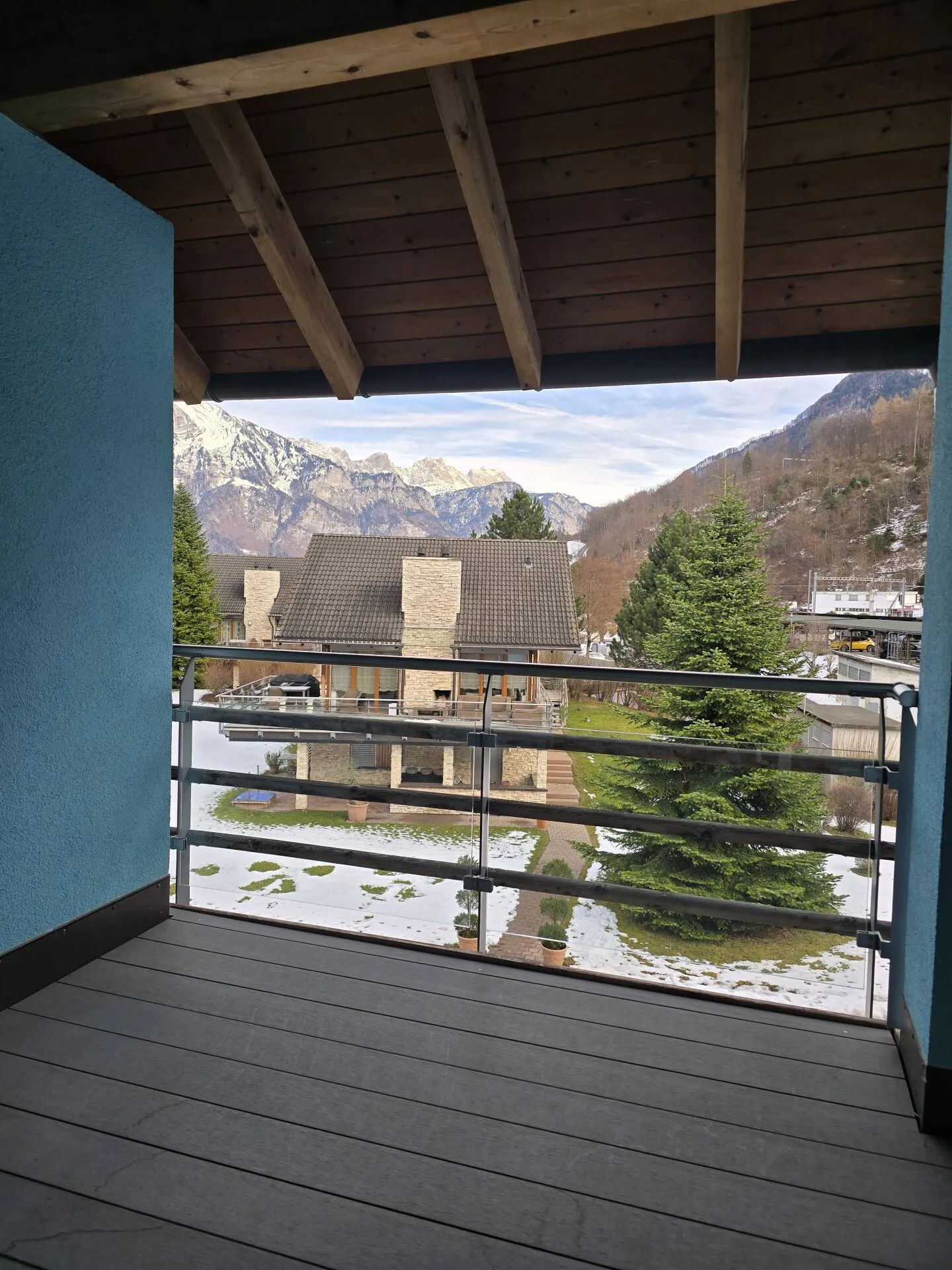 Appartement unique directement au bord du lac Walensee - Photo 3 sur 16