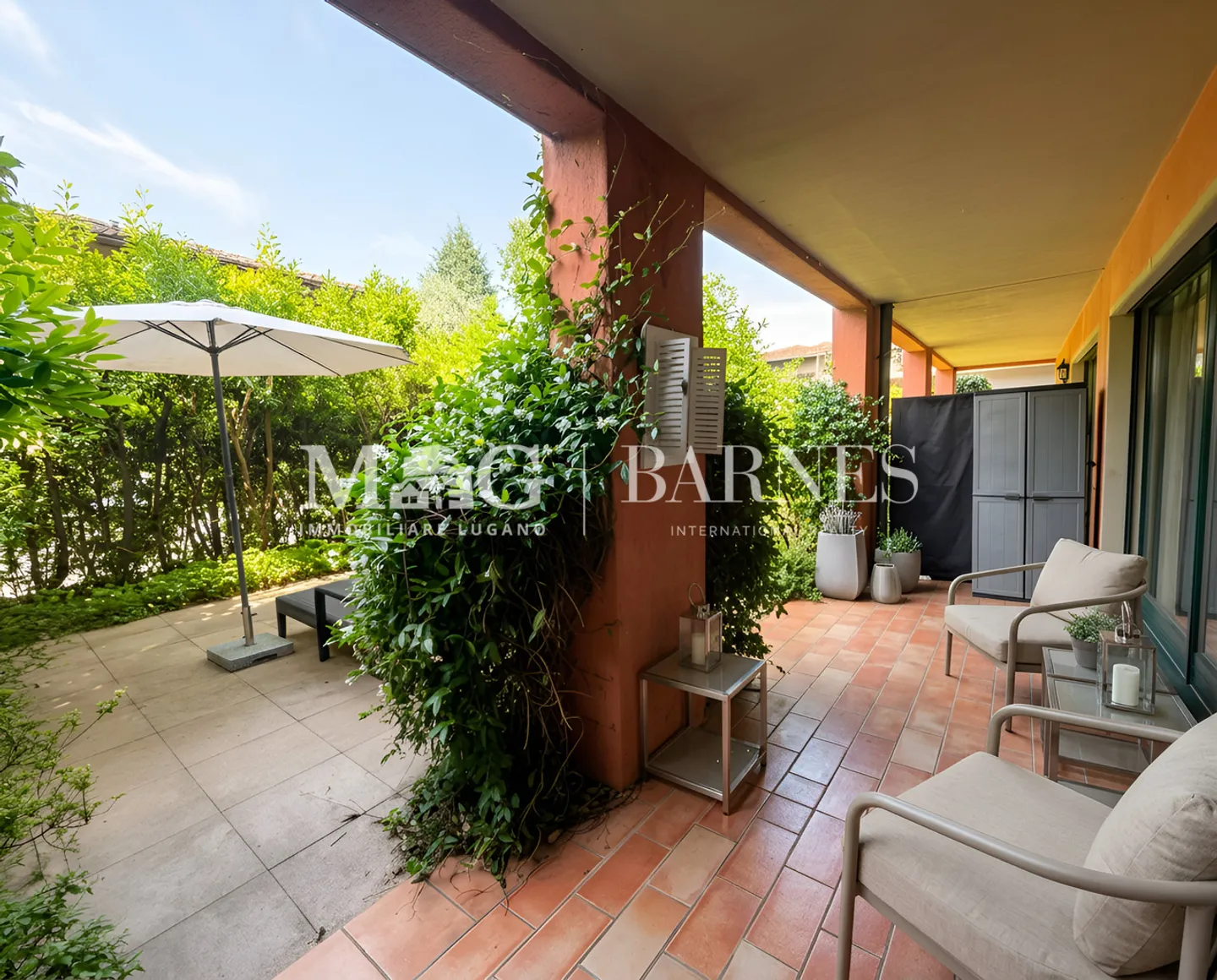 Charmant Appartement avec Jardin à Collina d'Oro - Photo 2 sur 7