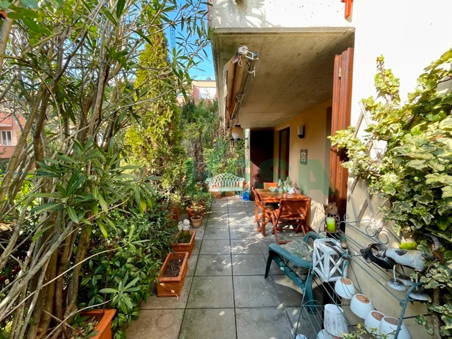 «Gemütliche 4.5-Zimmer-Wohnung mit schönem Privatgarten» - Foto 2 von 11