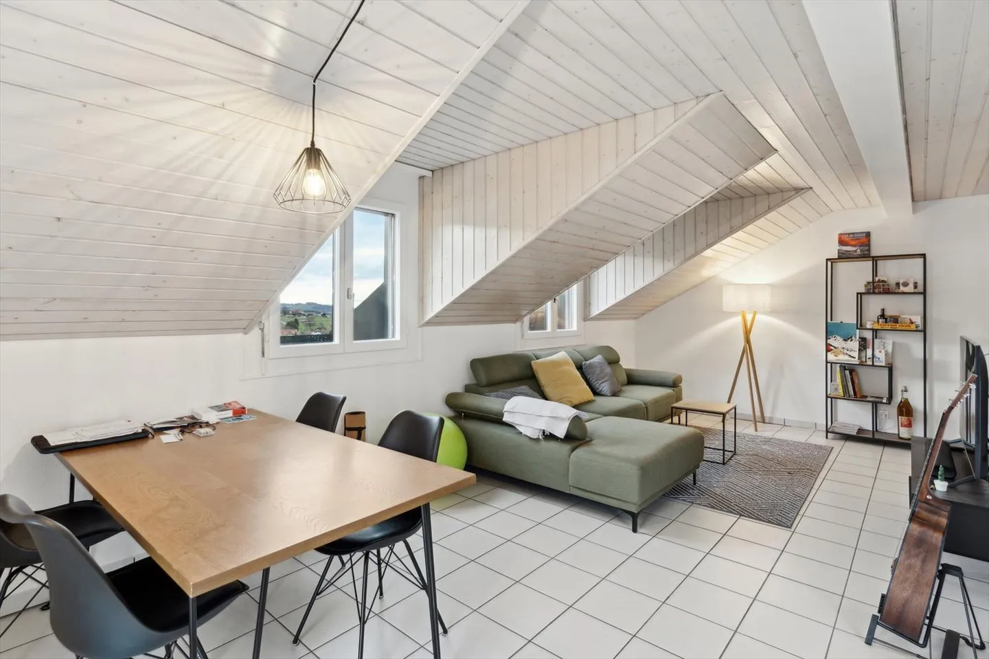 Schöne helle Wohnung im Dorfzentrum - Foto 2 von 9